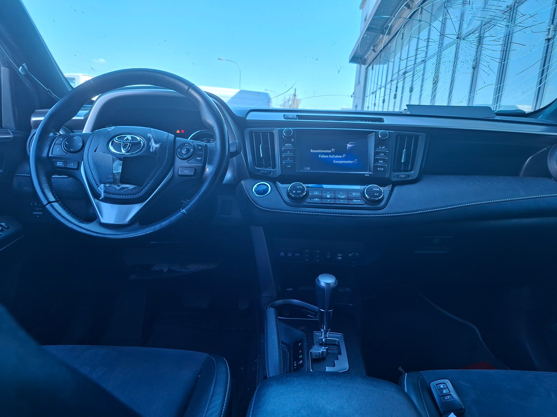TOYOTA RAV-4 2.5 HSD Sol e-CVT-image-9