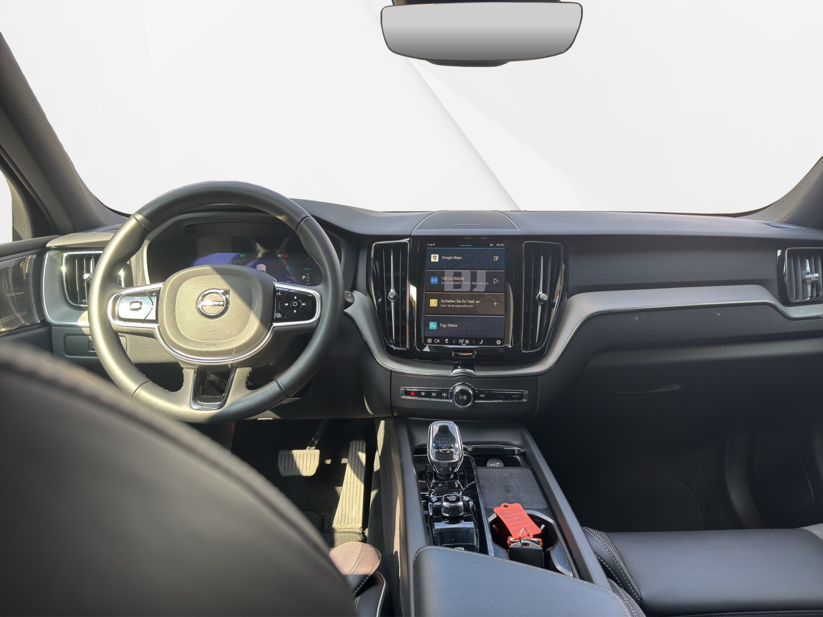 VOLVO XC60 T8 eAWD PluginHybrid Plus Dark Geartronic-image-9