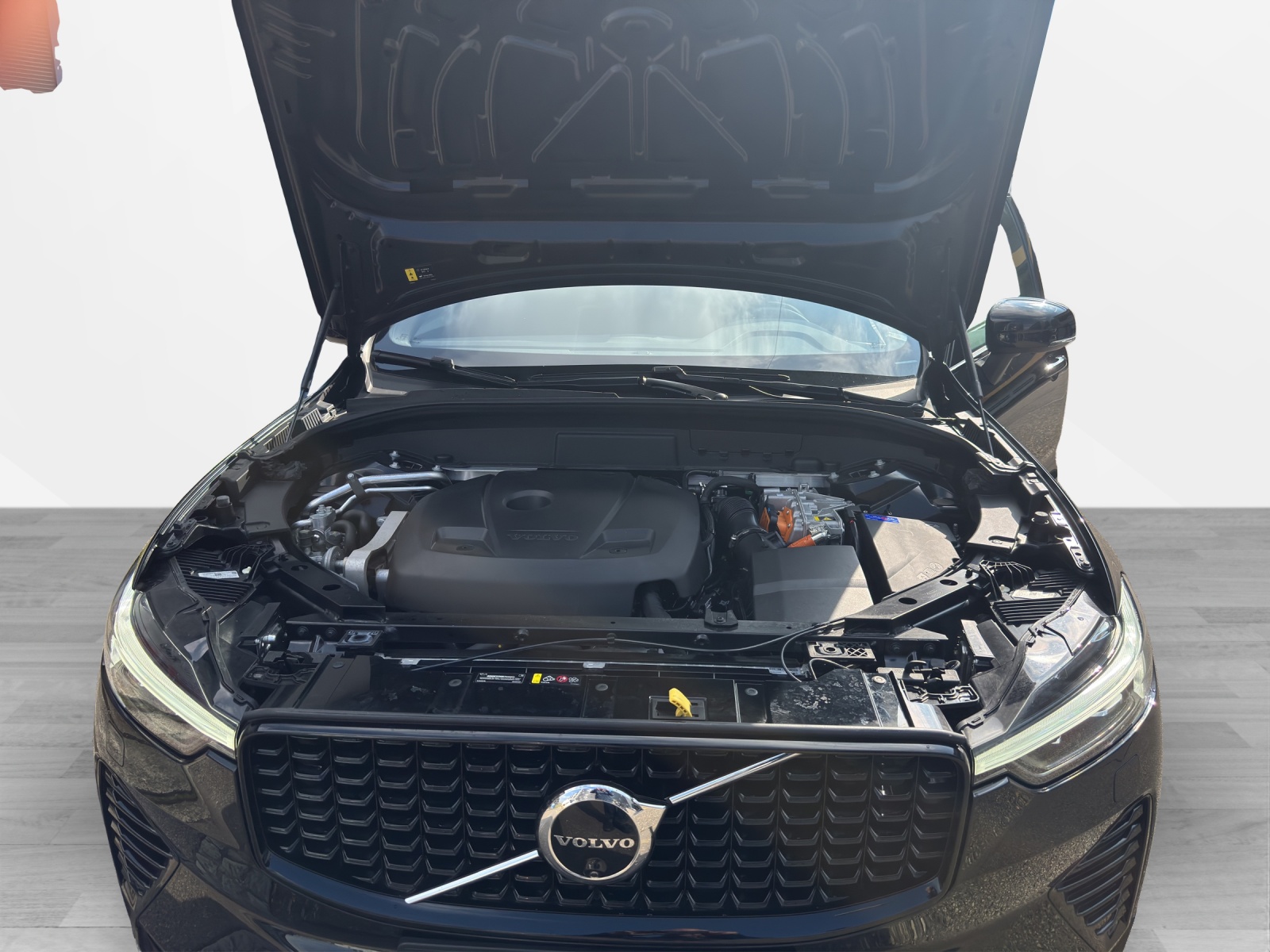 VOLVO XC60 T8 eAWD PluginHybrid Plus Dark Geartronic-image-15