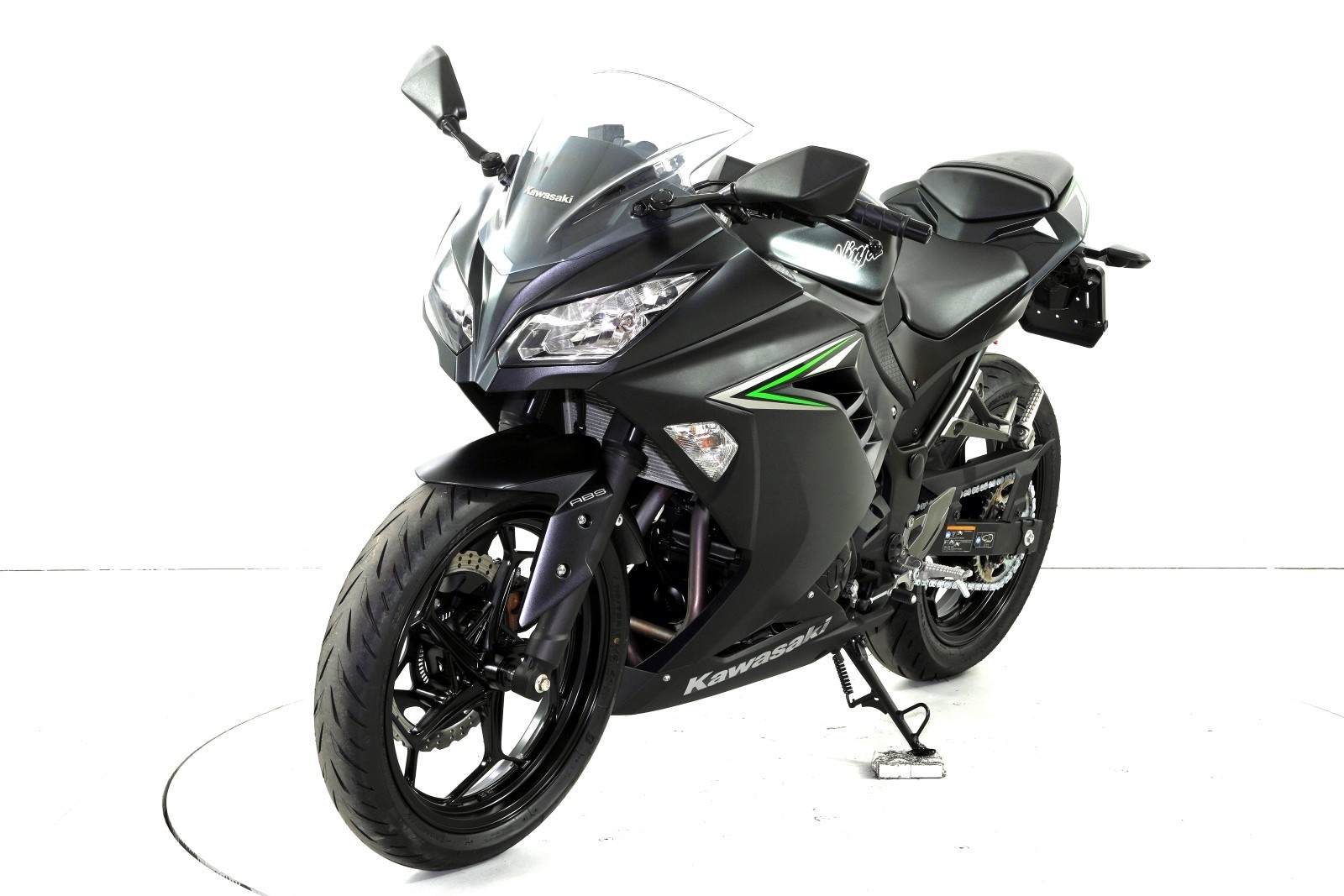 KAWASAKI Ninja 300 ABS-showroom-element-2