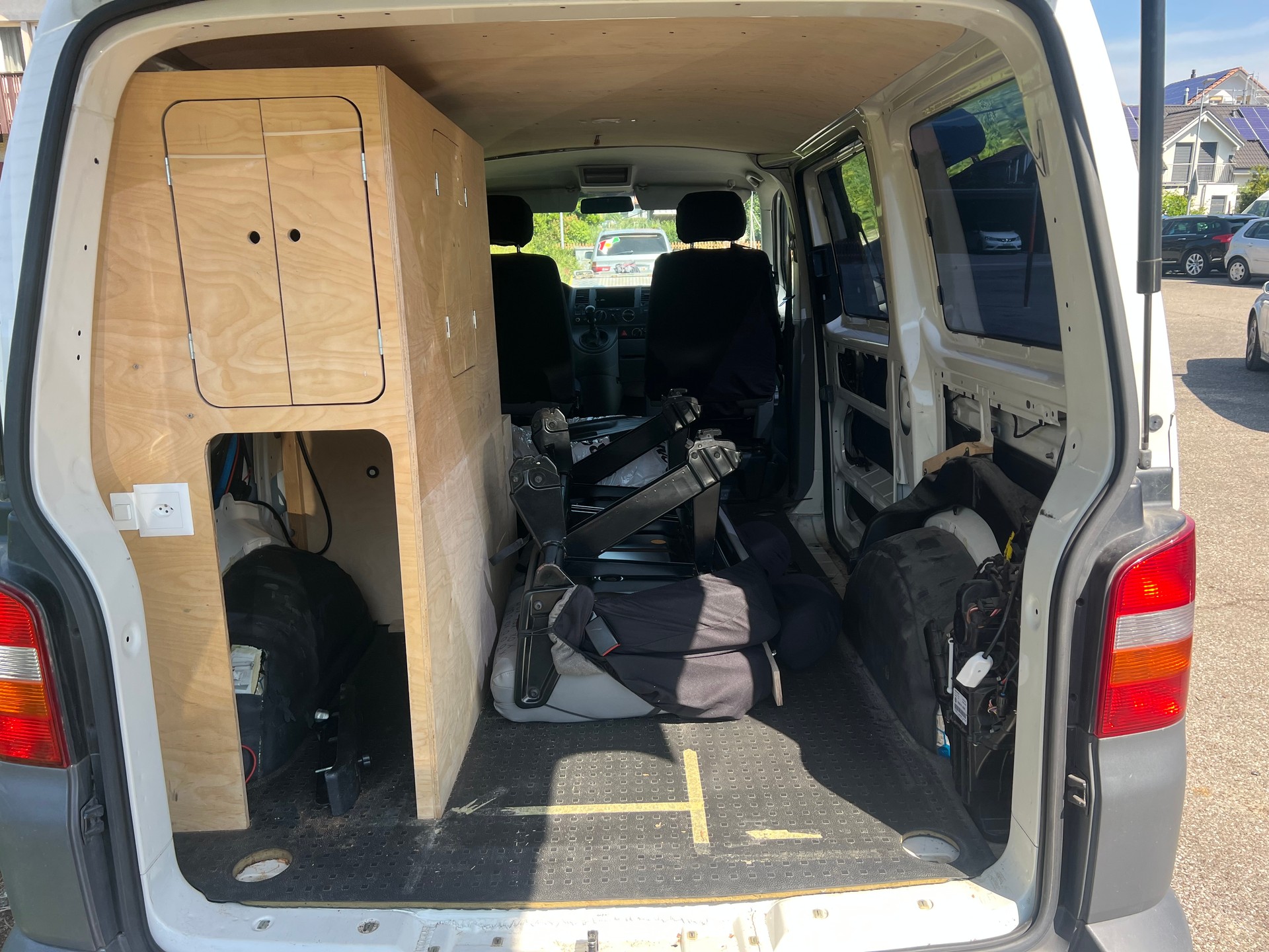 VW T5 1.9 TDI PD-image-9