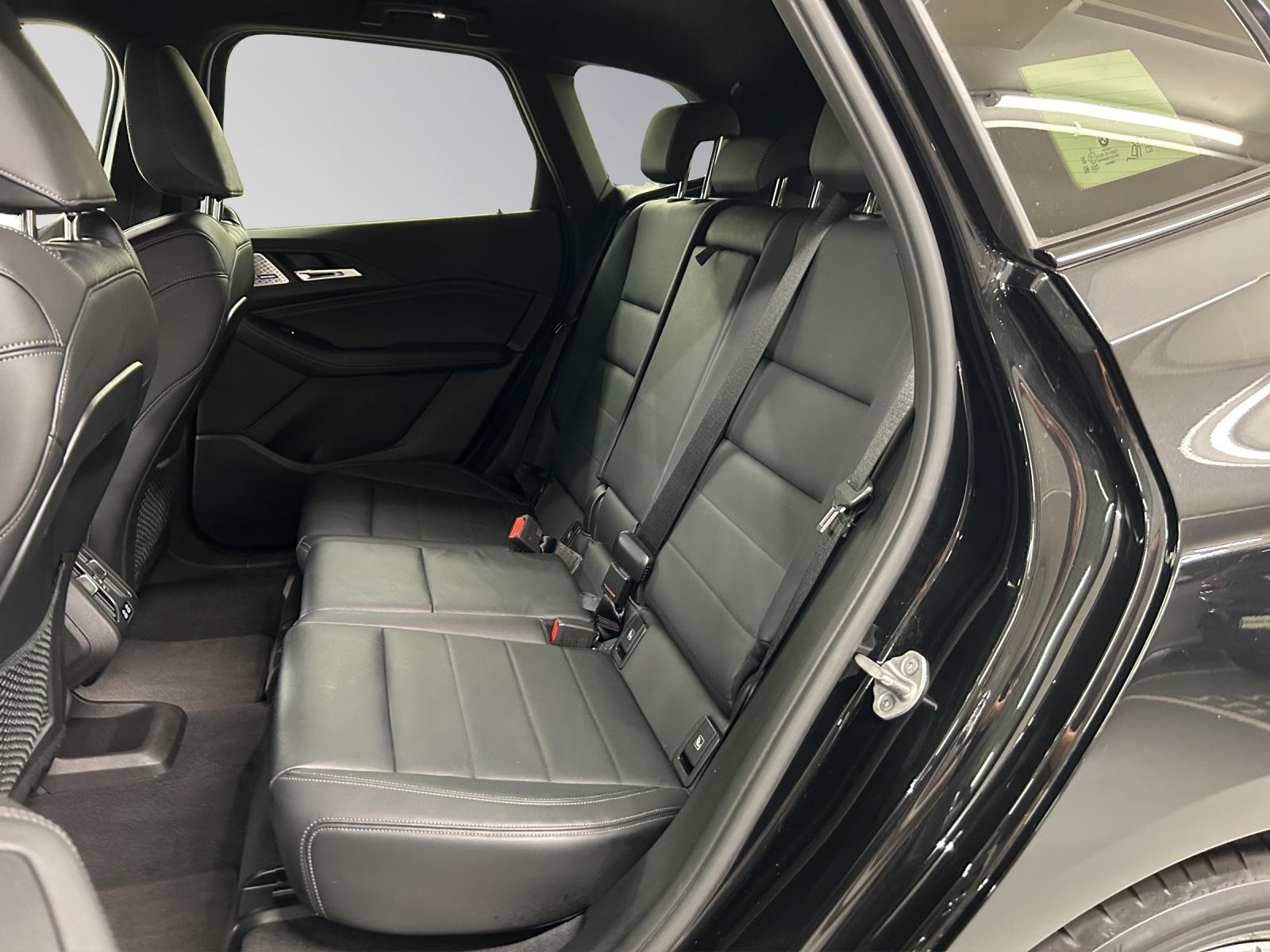 BMW 218d SDKG Active Tourer-image-13
