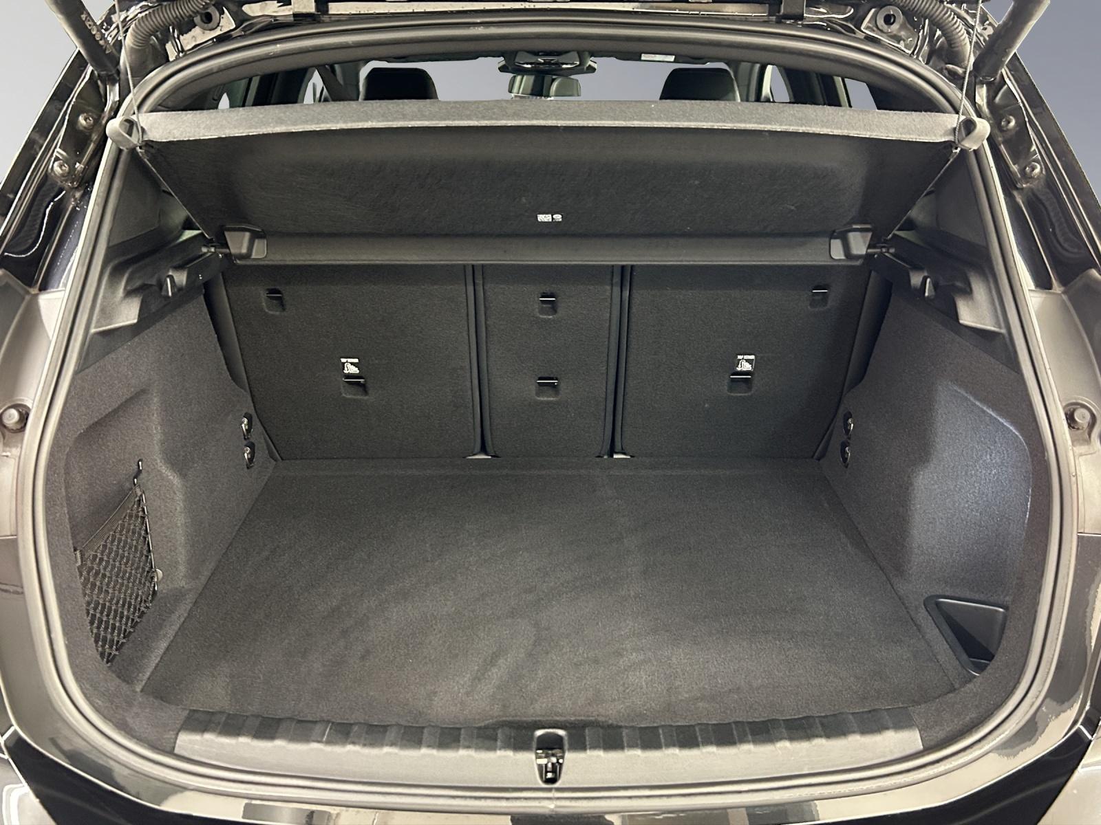 BMW 218d SDKG Active Tourer-image-9