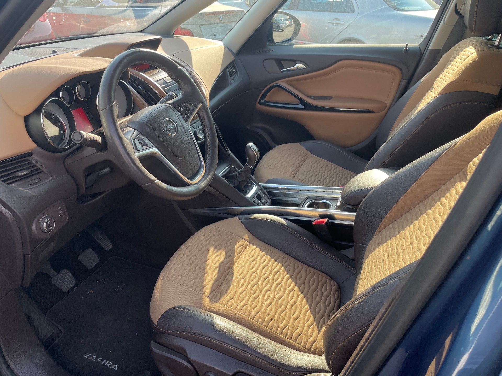 OPEL Zafira Tourer 1.6 CDTi Cosmo-image-6