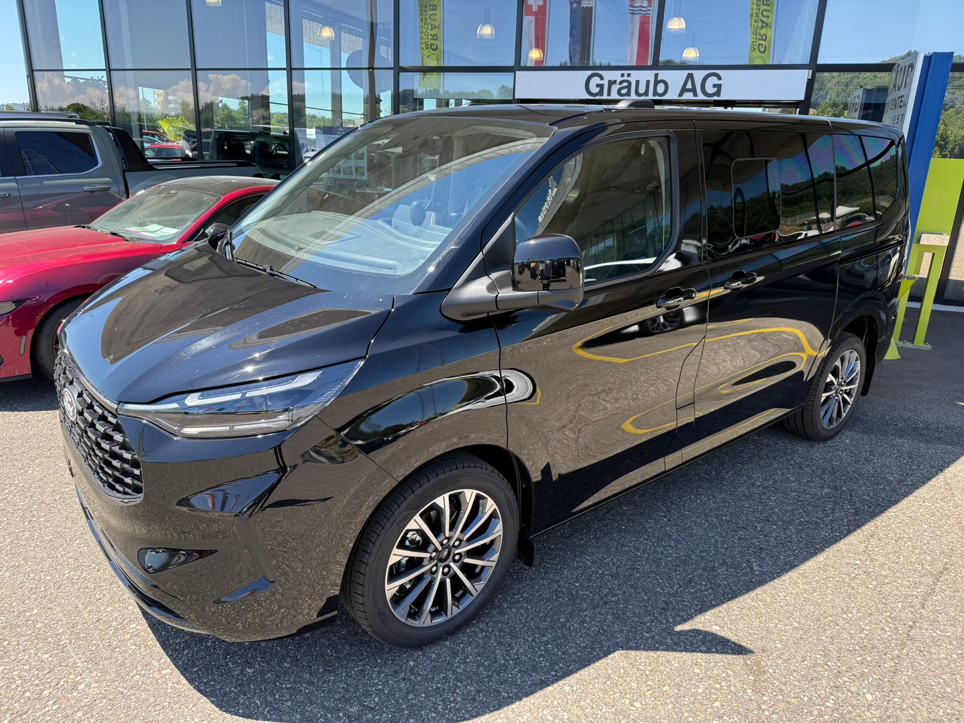 FORD Tourneo Bus 320 L1H1 TitaniumX Automat 4x4-image-2