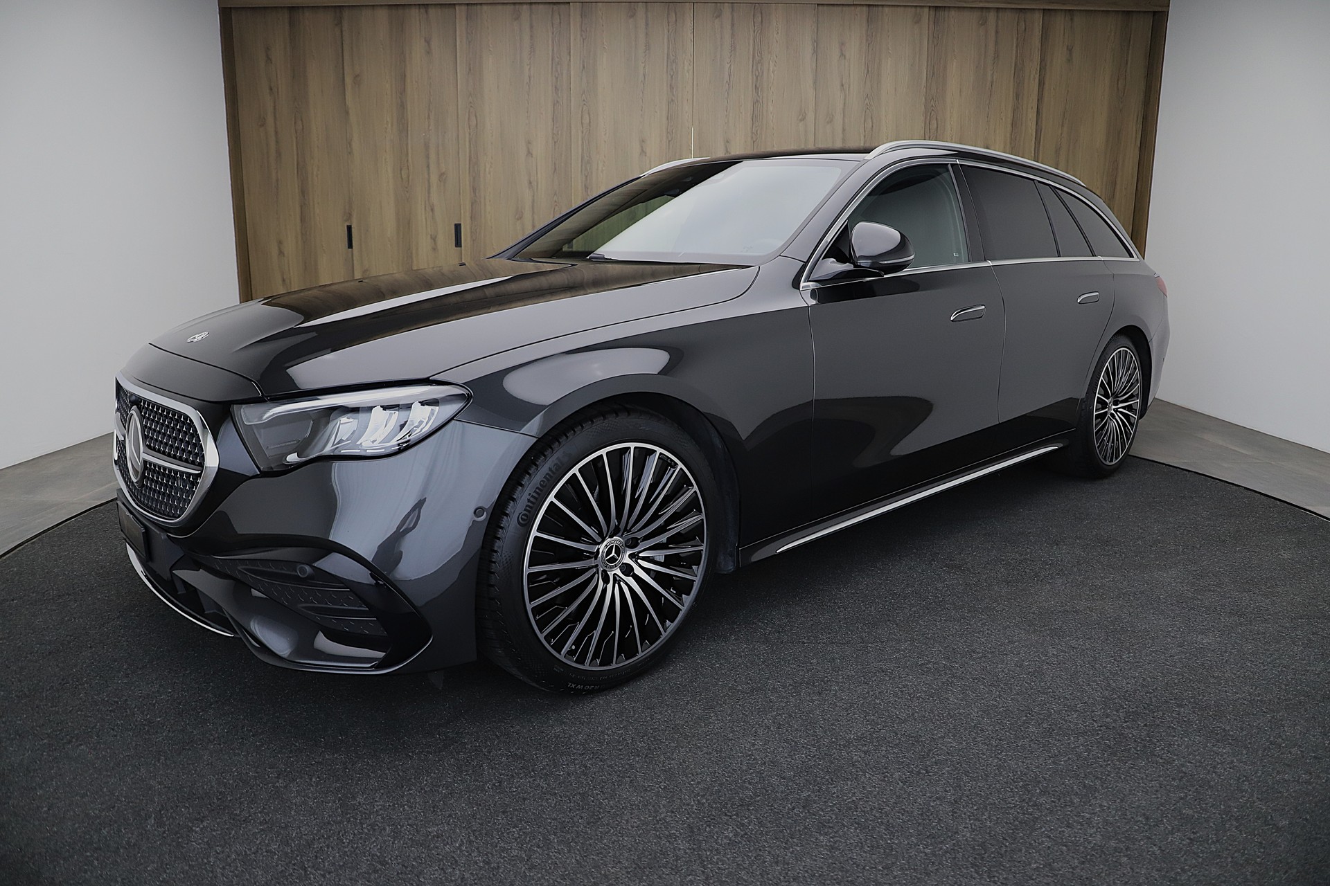 MERCEDES-BENZ E 220 d T 9G-Tronic AMG Line Advance