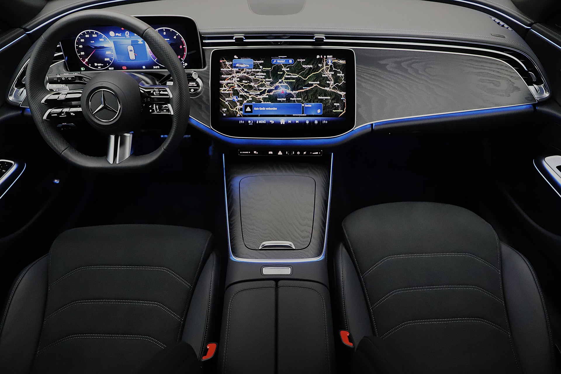 MERCEDES-BENZ E 220 d T 9G-Tronic AMG Line Advance-image-5