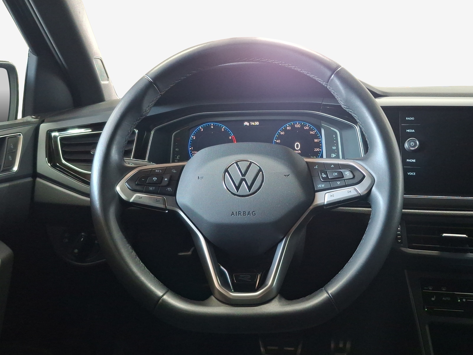 VW Polo 1.0 TSI R-Line DSG-image-9