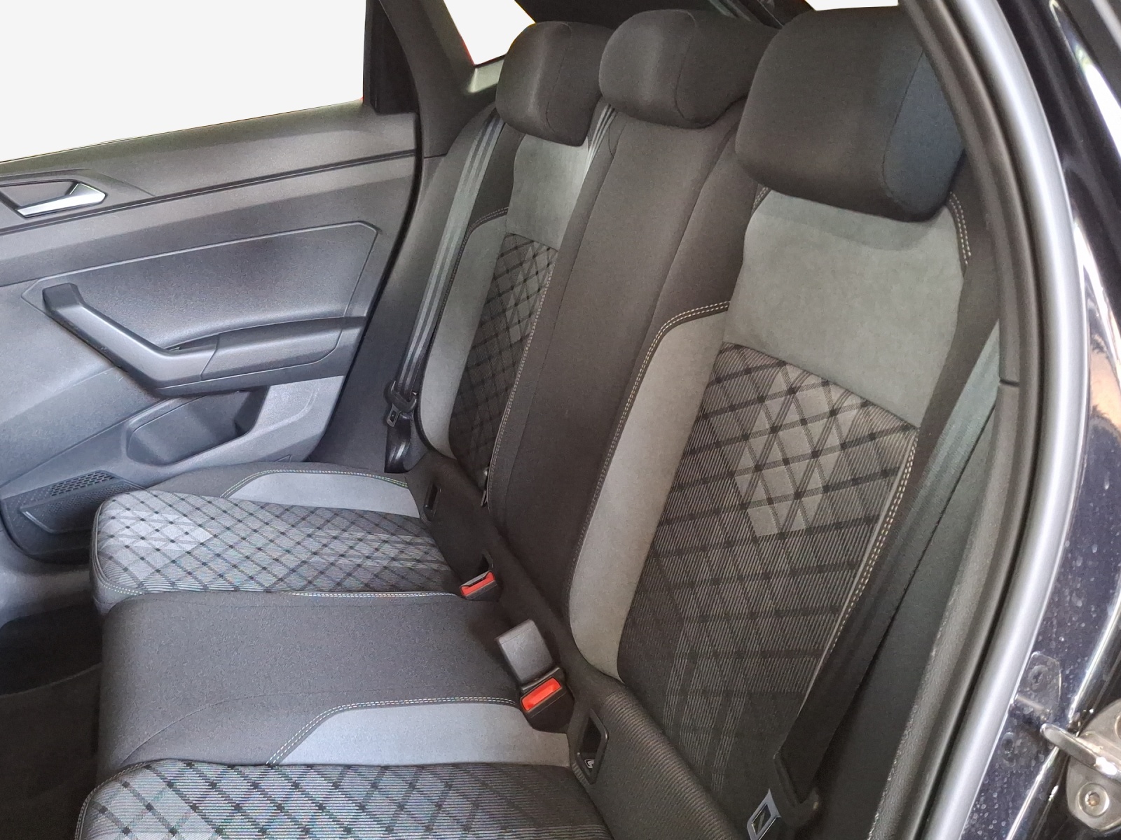 VW Polo 1.0 TSI R-Line DSG-image-11