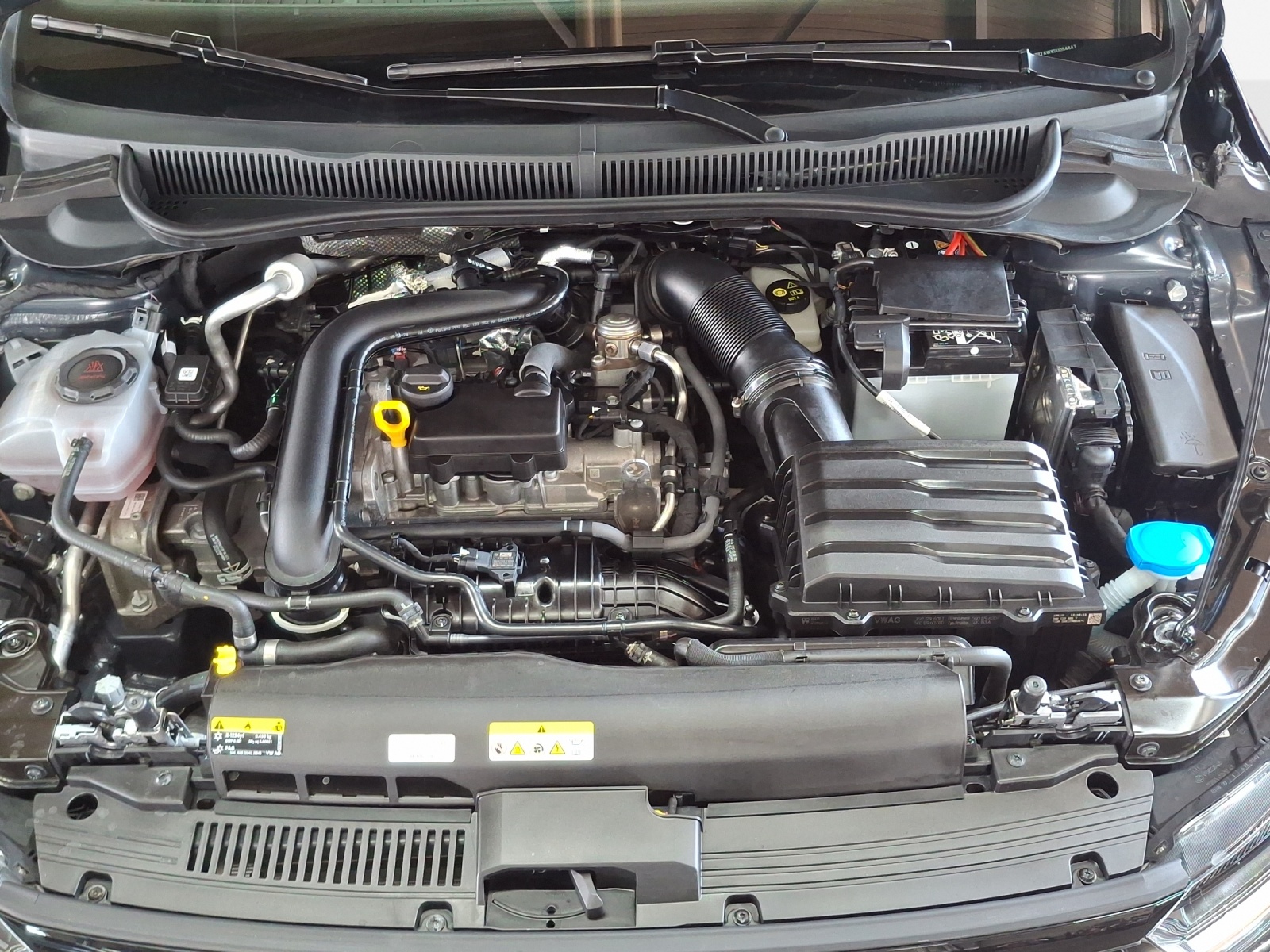 VW Polo 1.0 TSI R-Line DSG-image-15
