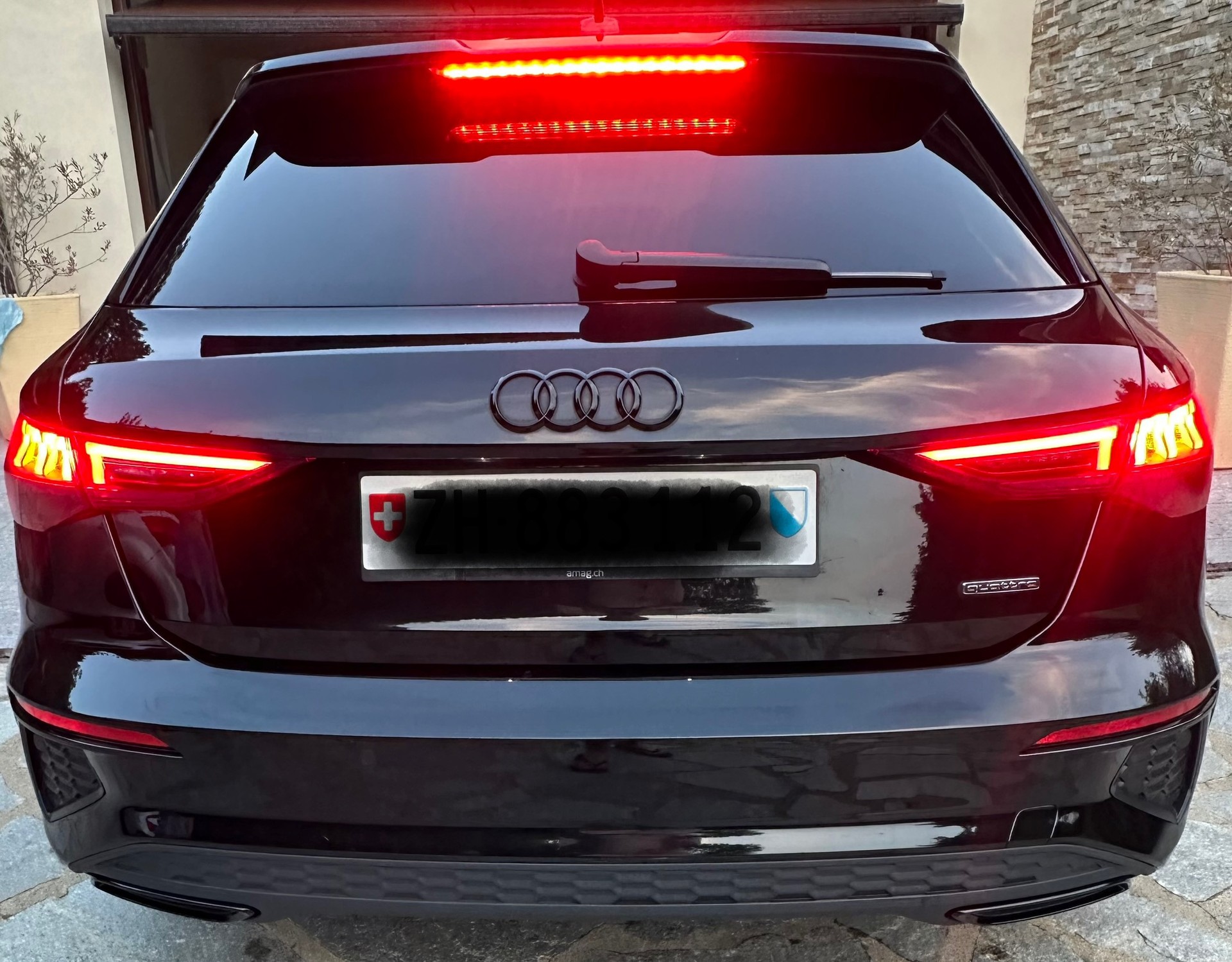 AUDI Sportback S line edition-image-2