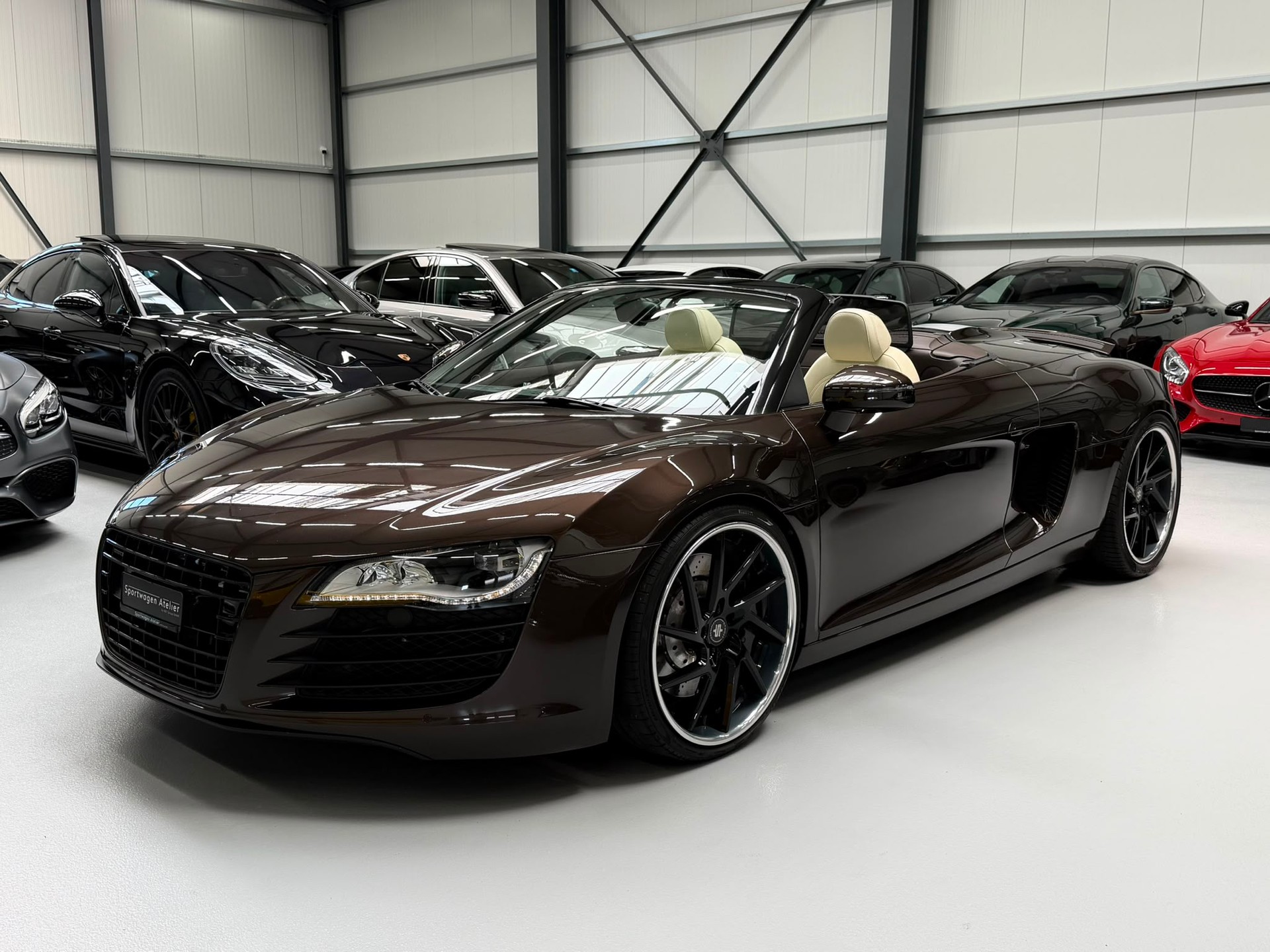 AUDI R8 Spyder 4.2 R-Tronic-image-0