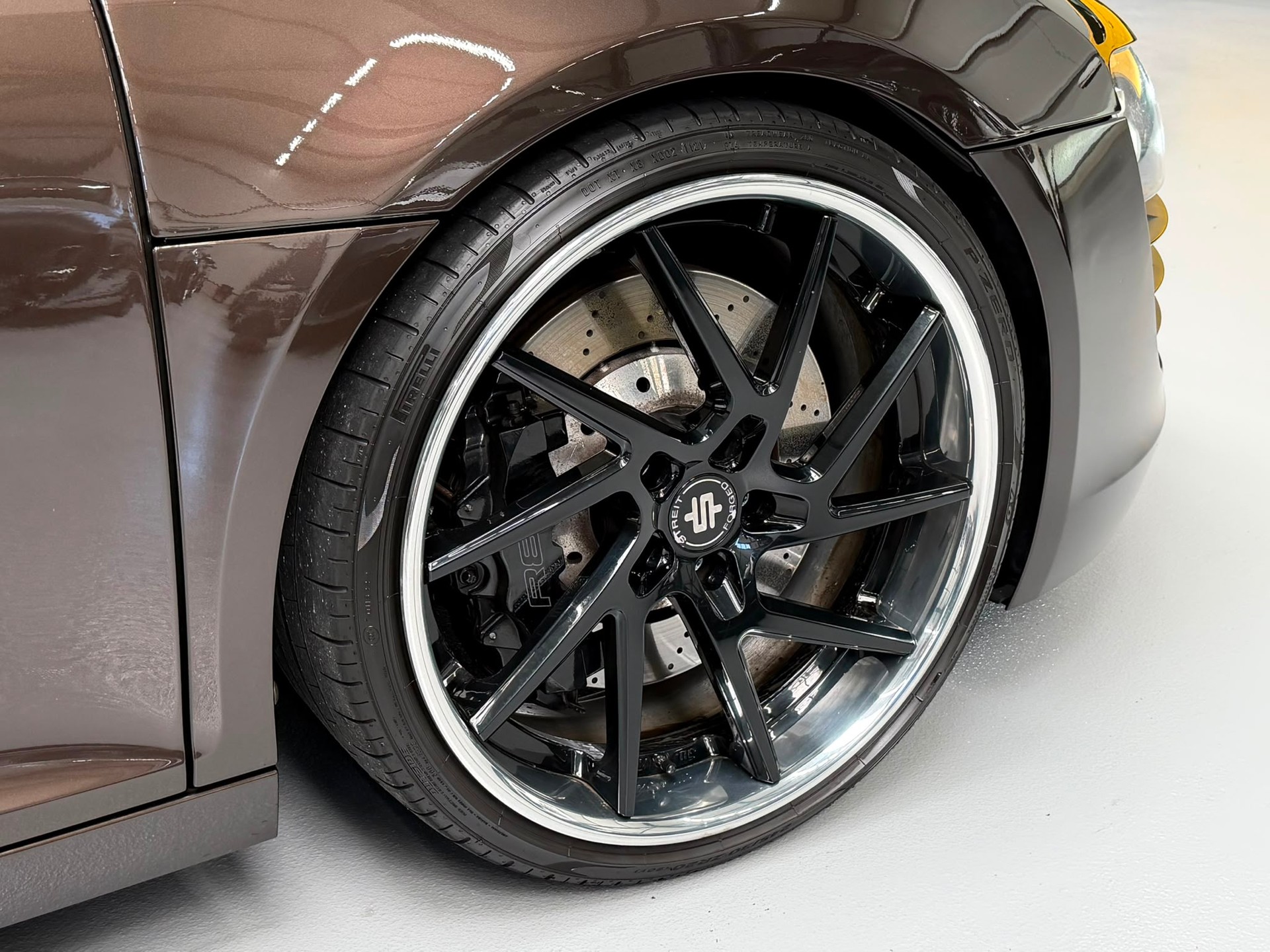 AUDI R8 Spyder 4.2 R-Tronic-image-11