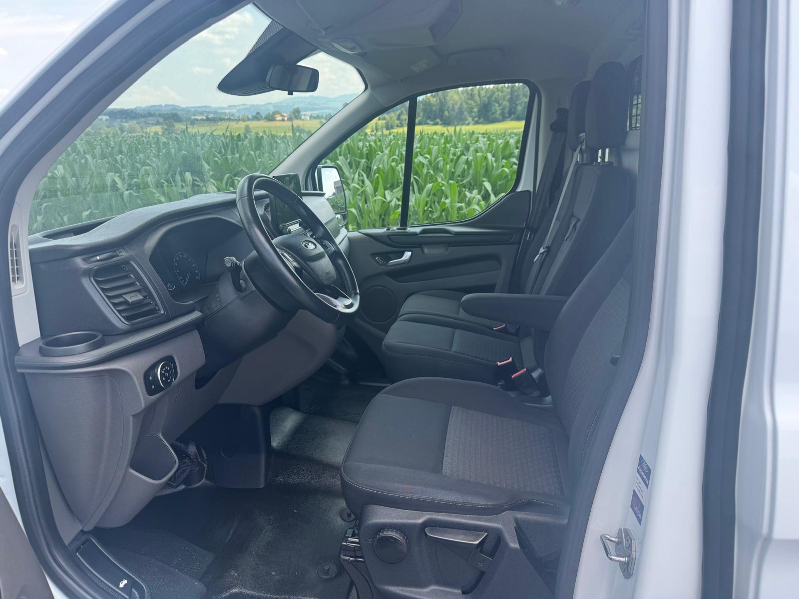 FORD Transit Custom Van 300 L1H1 Trend A-image-7