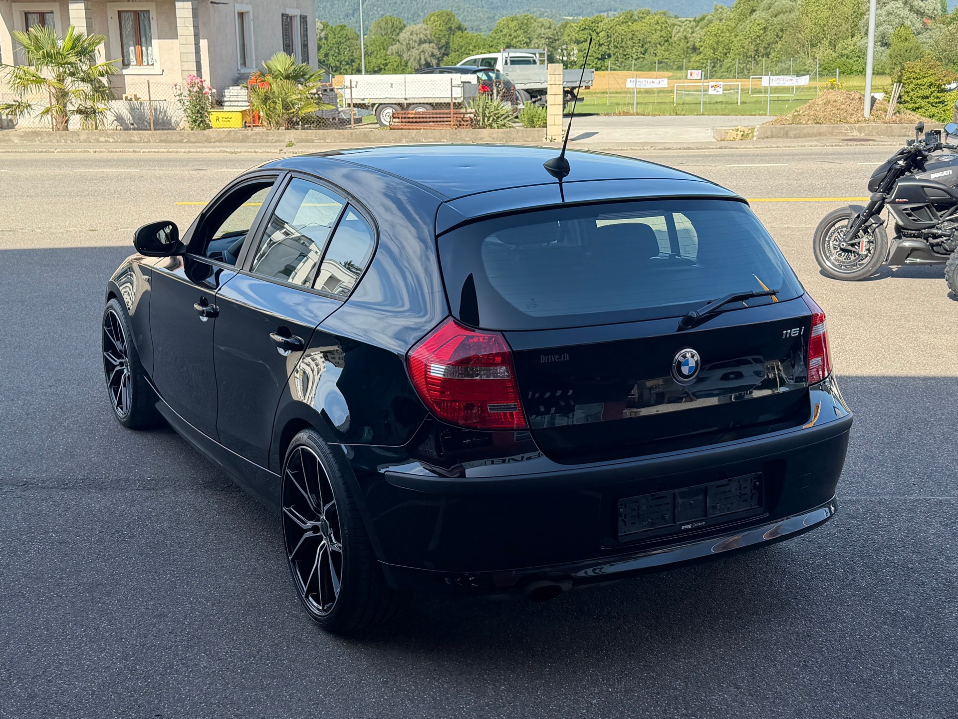 BMW 116i-image-6