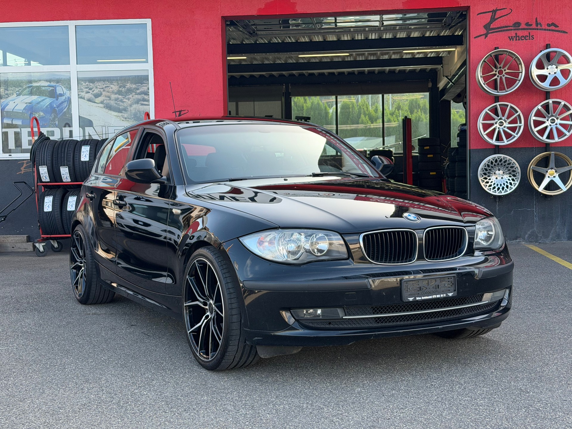 BMW 116i-image-2