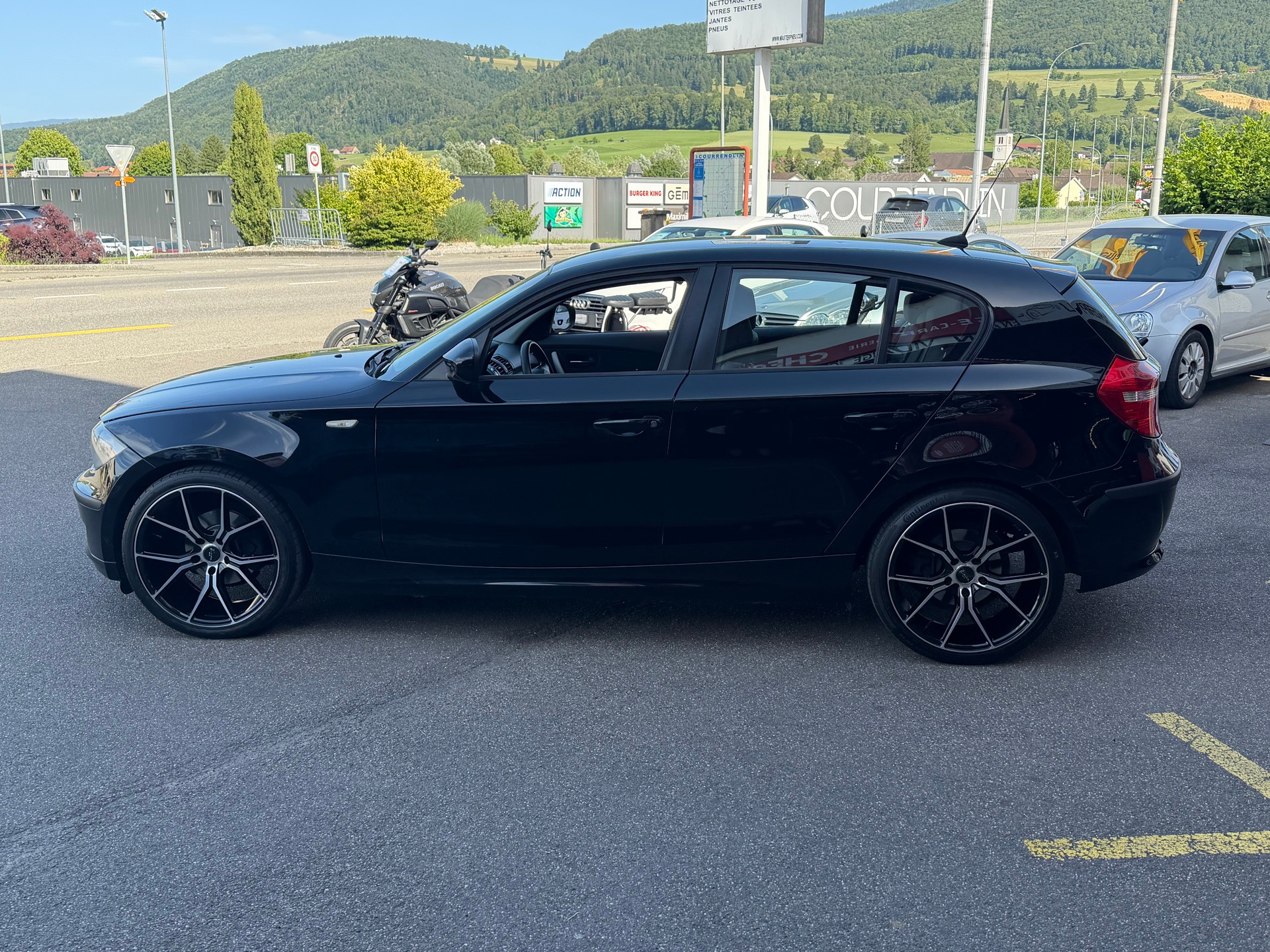 BMW 116i-image-4