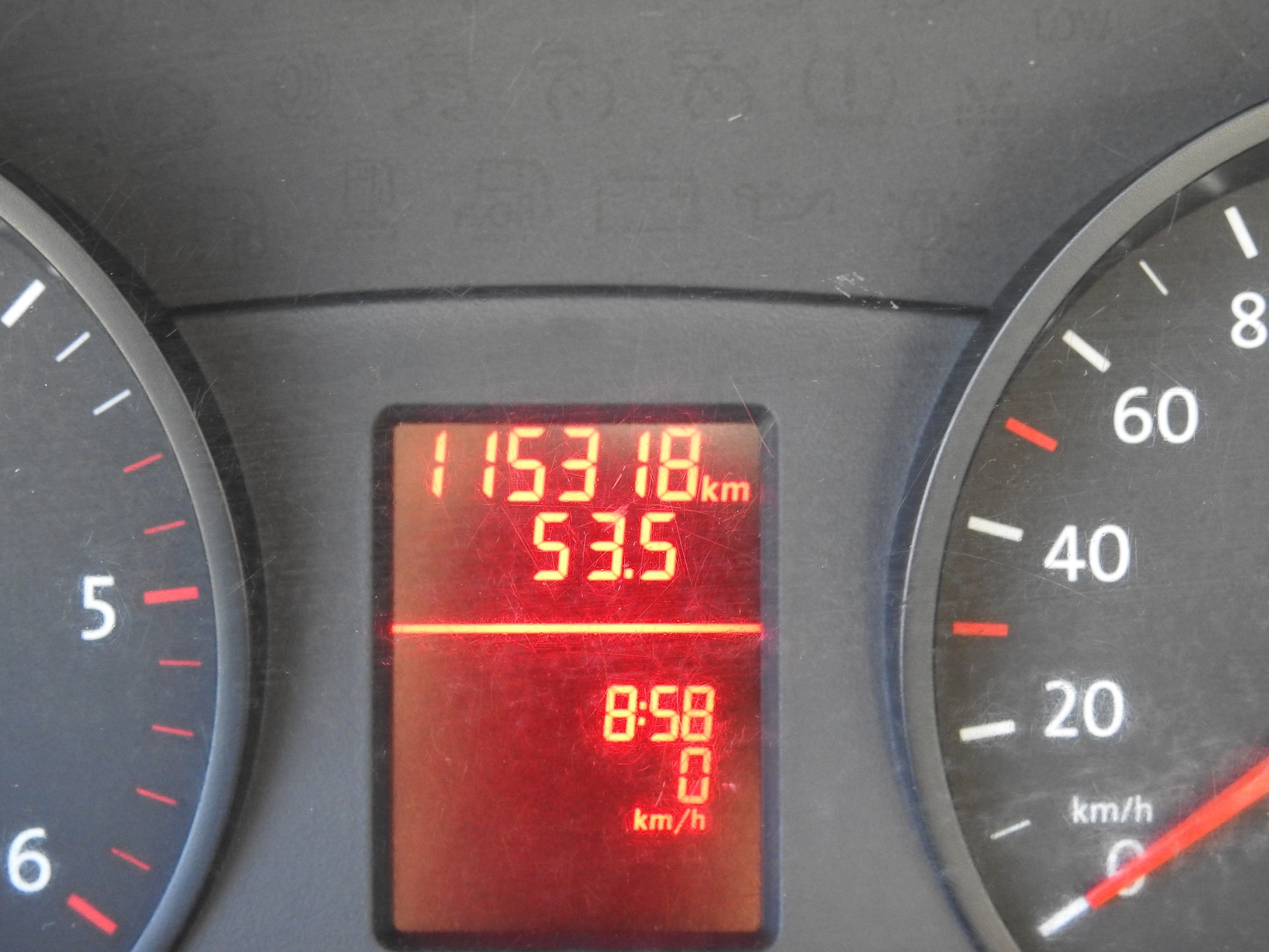 VW Crafter 35 2.0 TDI CR-image-19