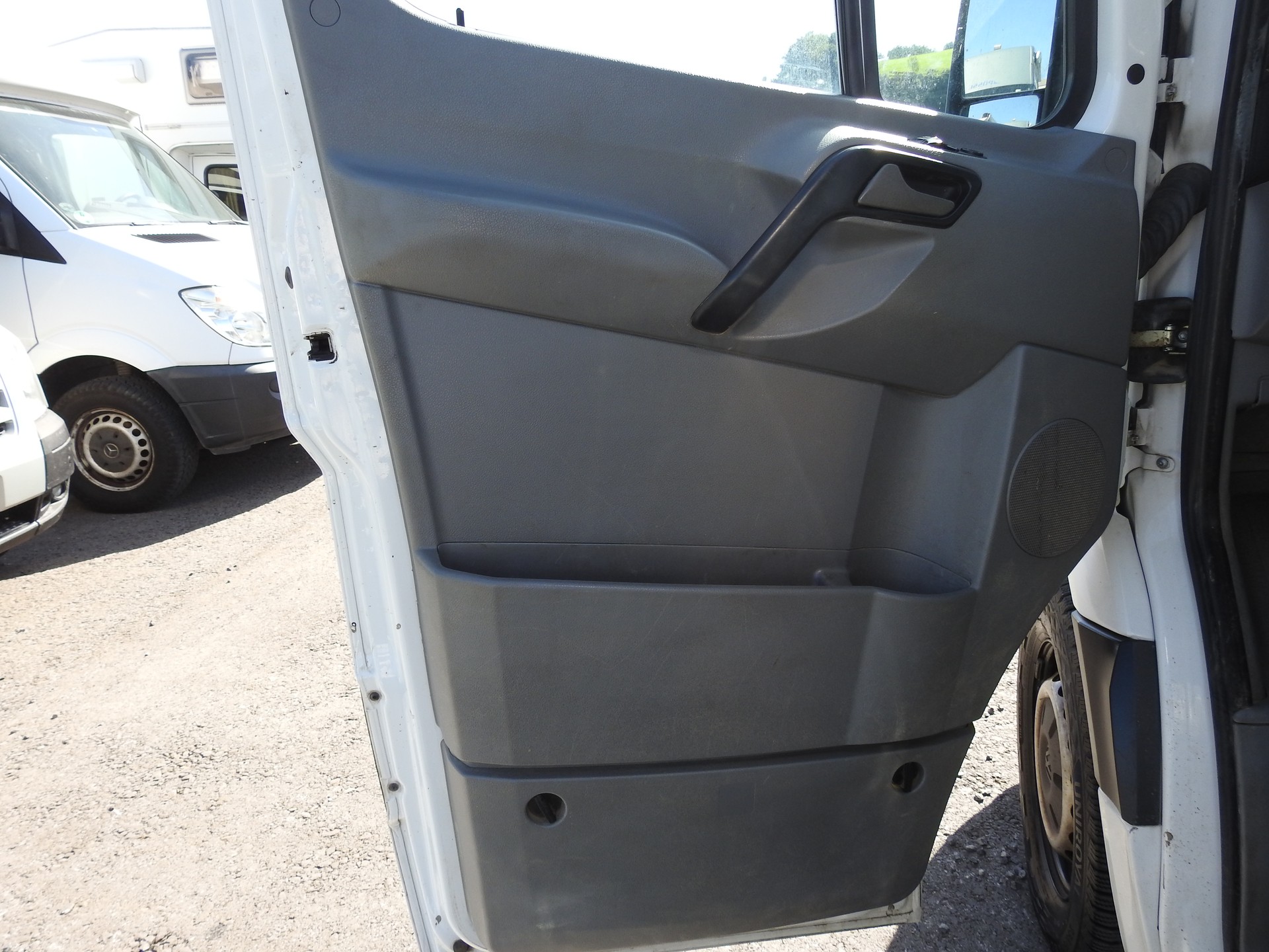 VW Crafter 35 2.0 TDI CR-image-11