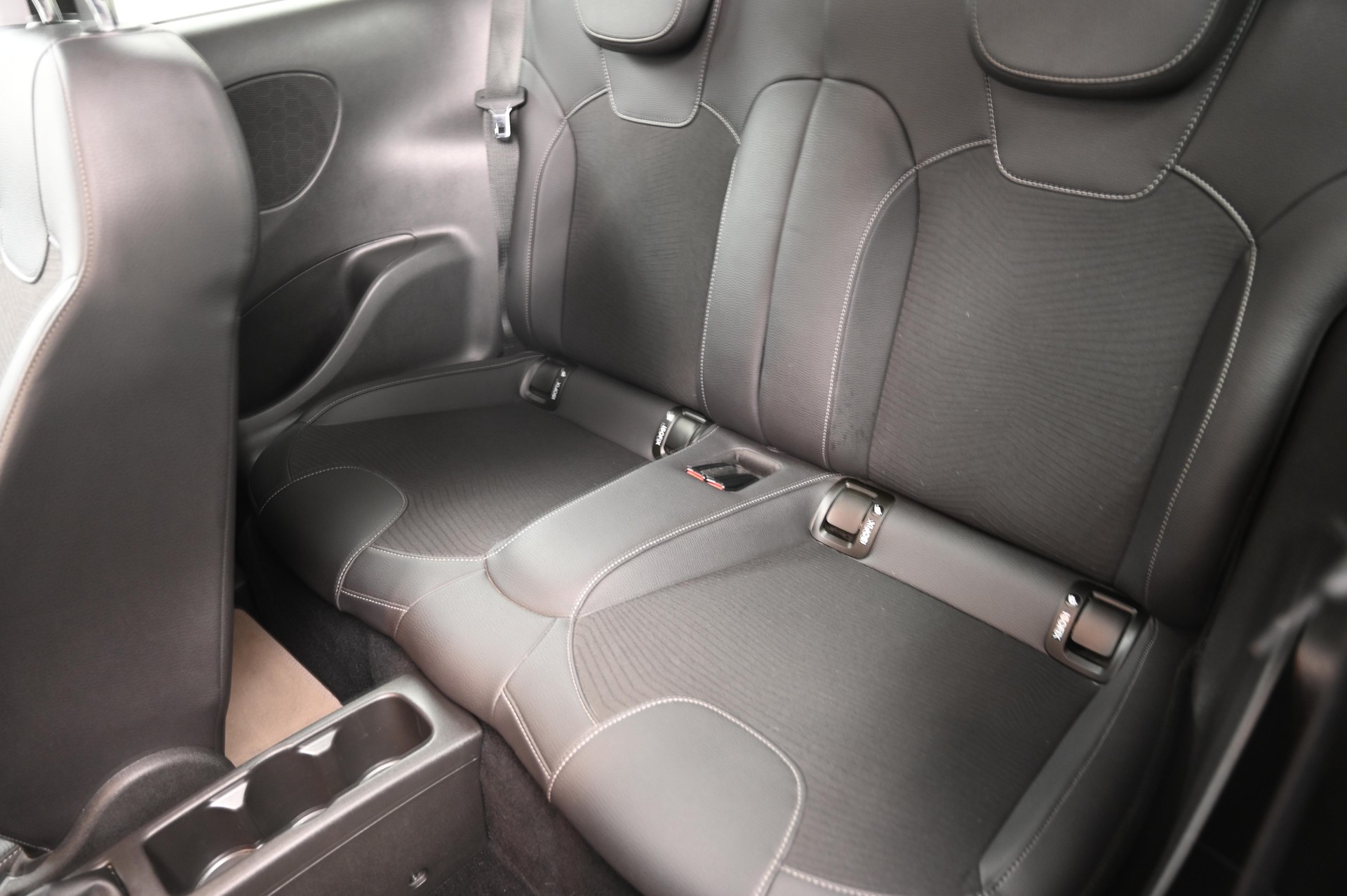 OPEL Adam 1.0i eFLEX Rocks S/S-image-5