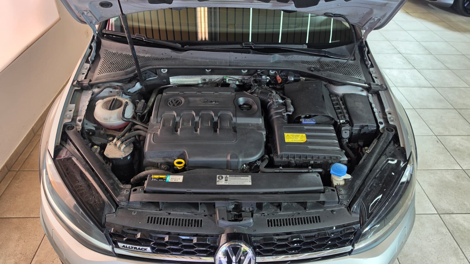 VW Golf 2.0 TDI Alltrack 4Motion DSG, FRISCH AB MFK UND 8-FACH BEREIFT-image-14