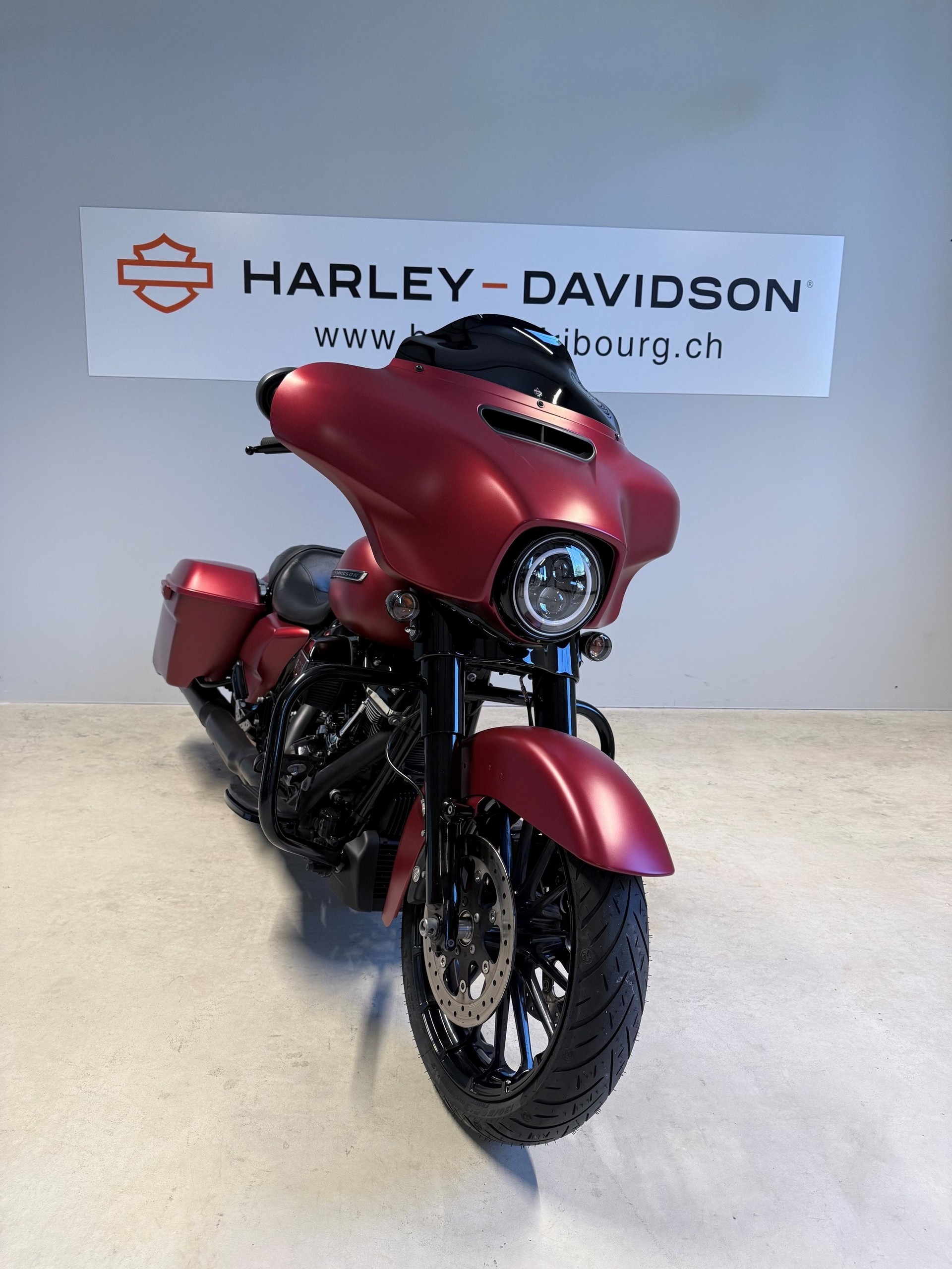 HARLEY-DAVIDSON FLHXS Street Glide Special 114-showroom-element-2