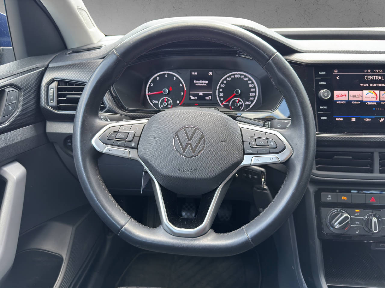VW T-Cross 1.0 TSI Life-image-6
