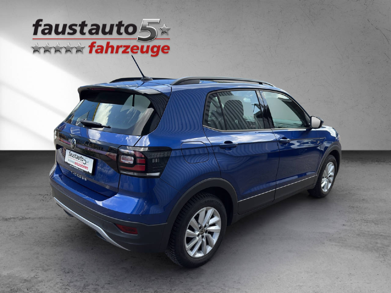 VW T-Cross 1.0 TSI Life-image-4
