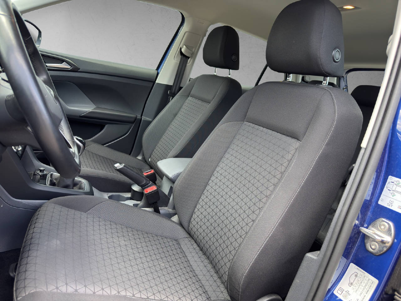 VW T-Cross 1.0 TSI Life-image-13