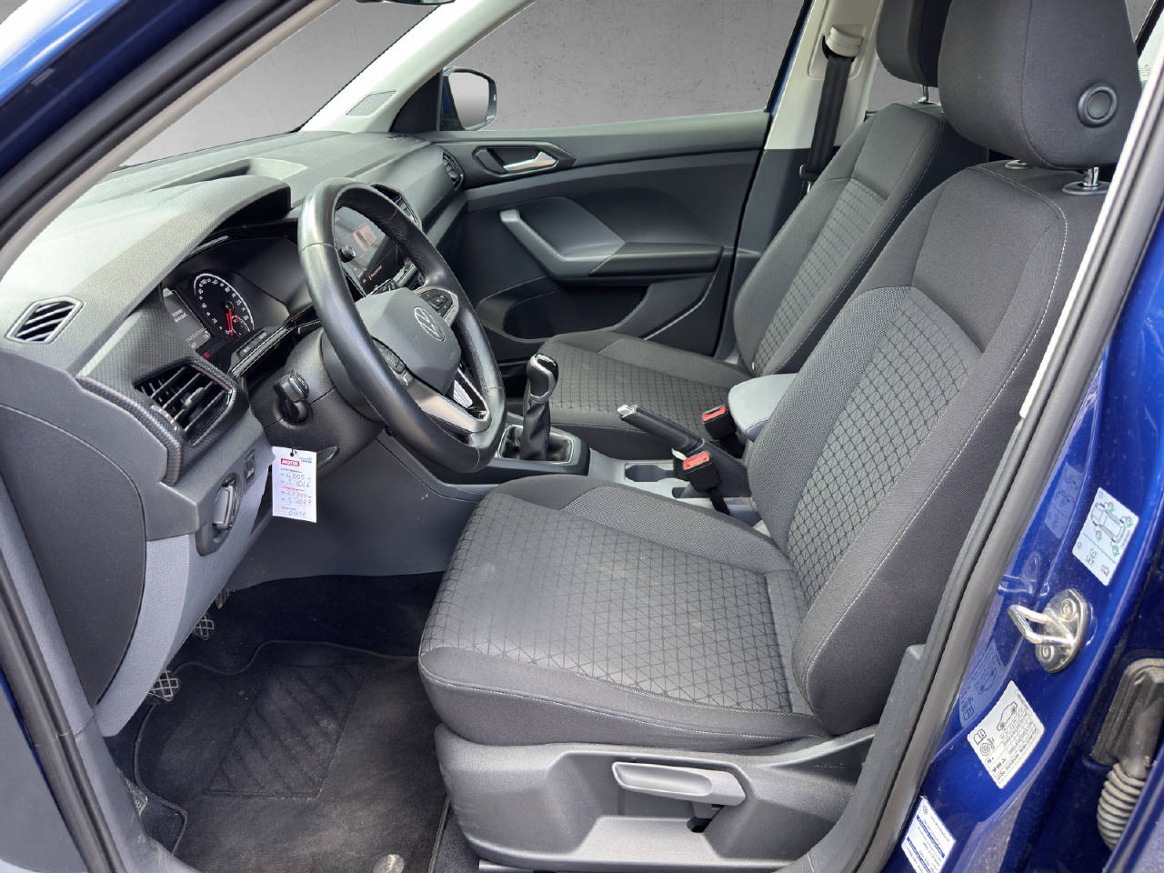 VW T-Cross 1.0 TSI Life-image-5
