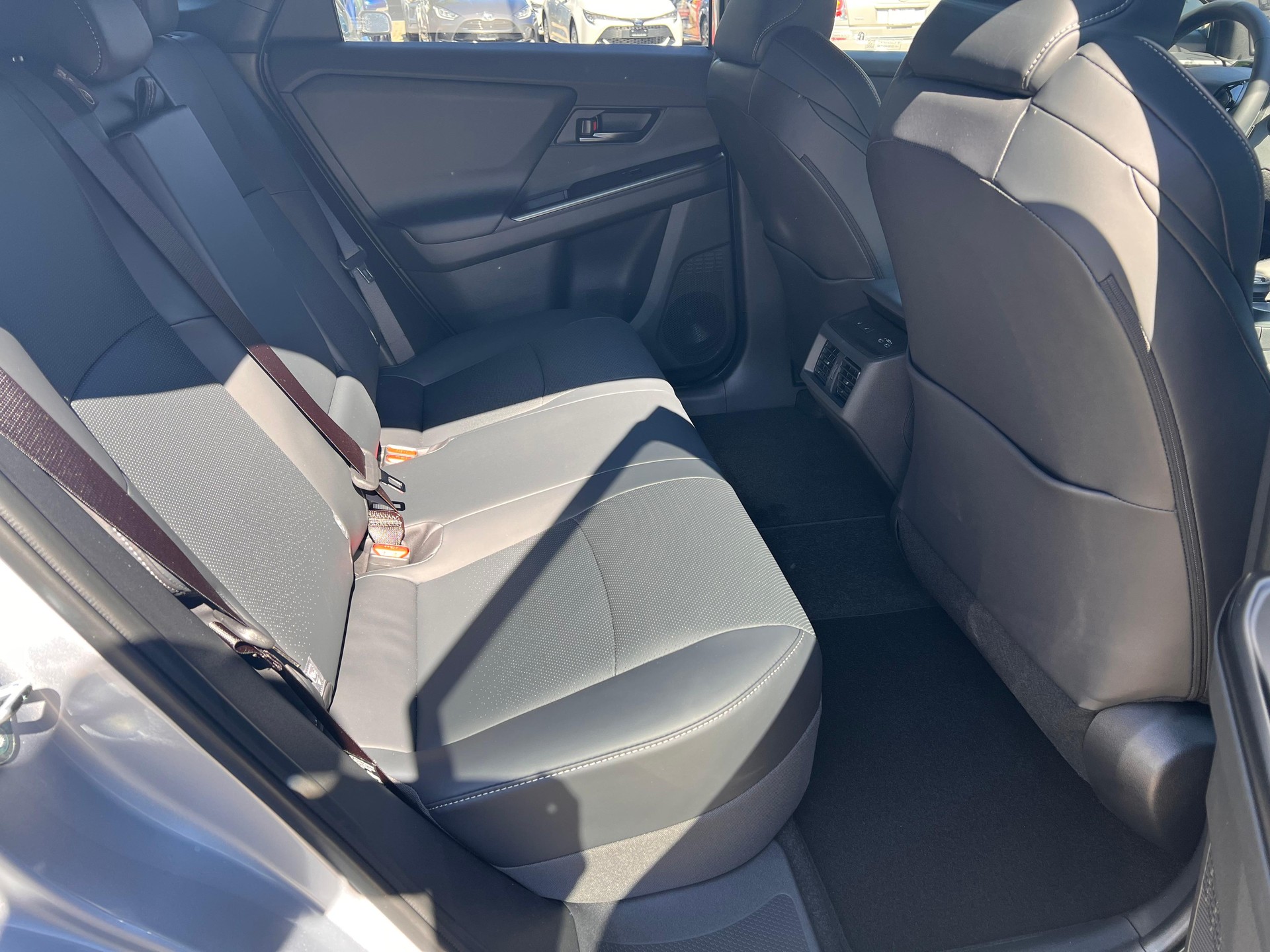 TOYOTA bZ4X Touring Premium AWD-image-11