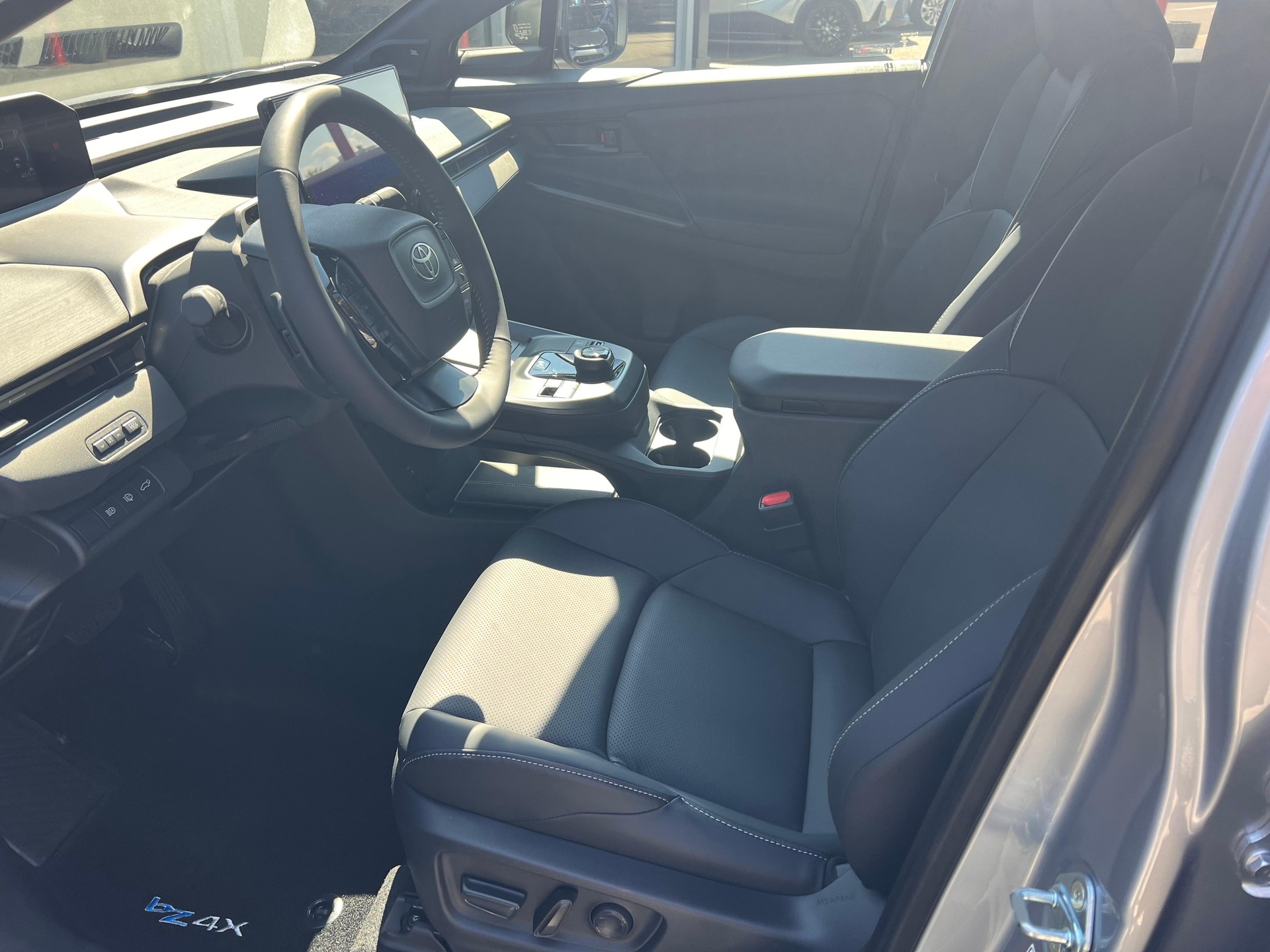 TOYOTA bZ4X Touring Premium AWD-image-8