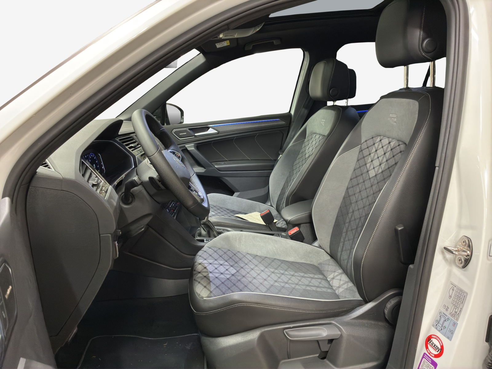 VW Tiguan 2.0TSI R-Line 4Motion DSG-image-7
