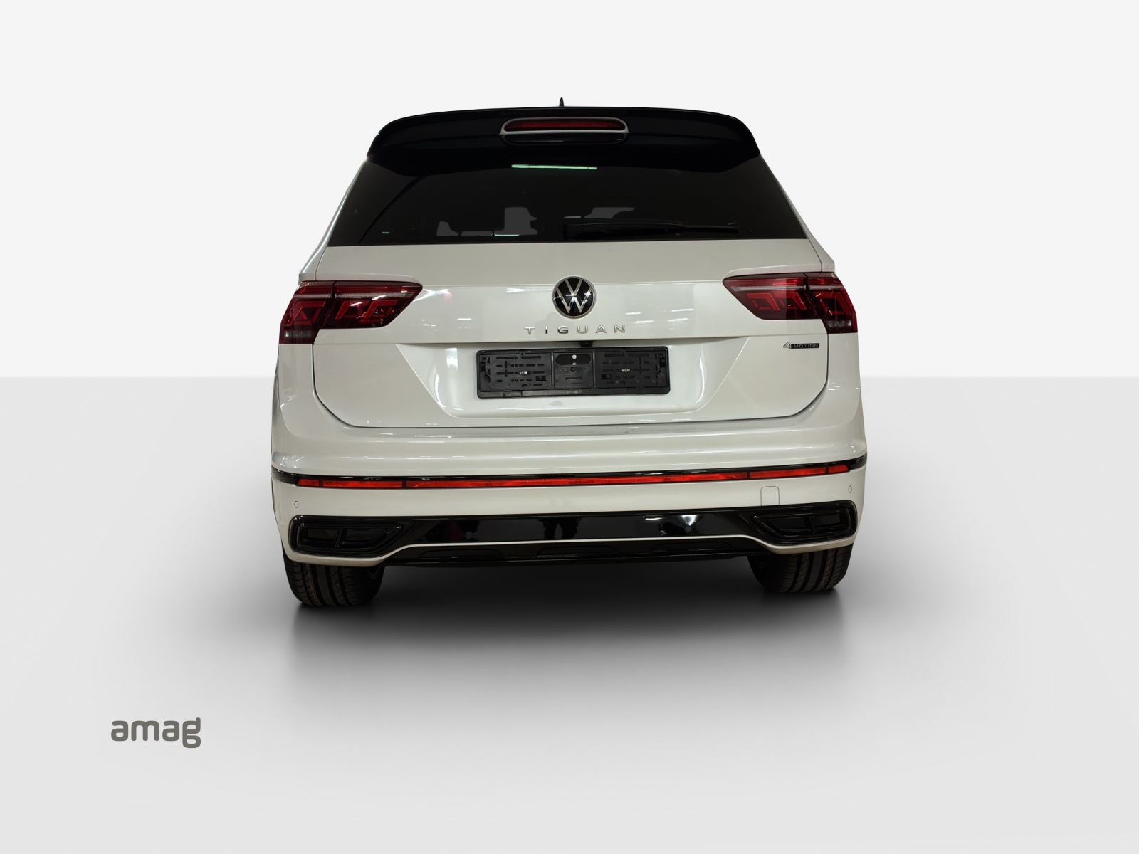 VW Tiguan 2.0TSI R-Line 4Motion DSG-image-3