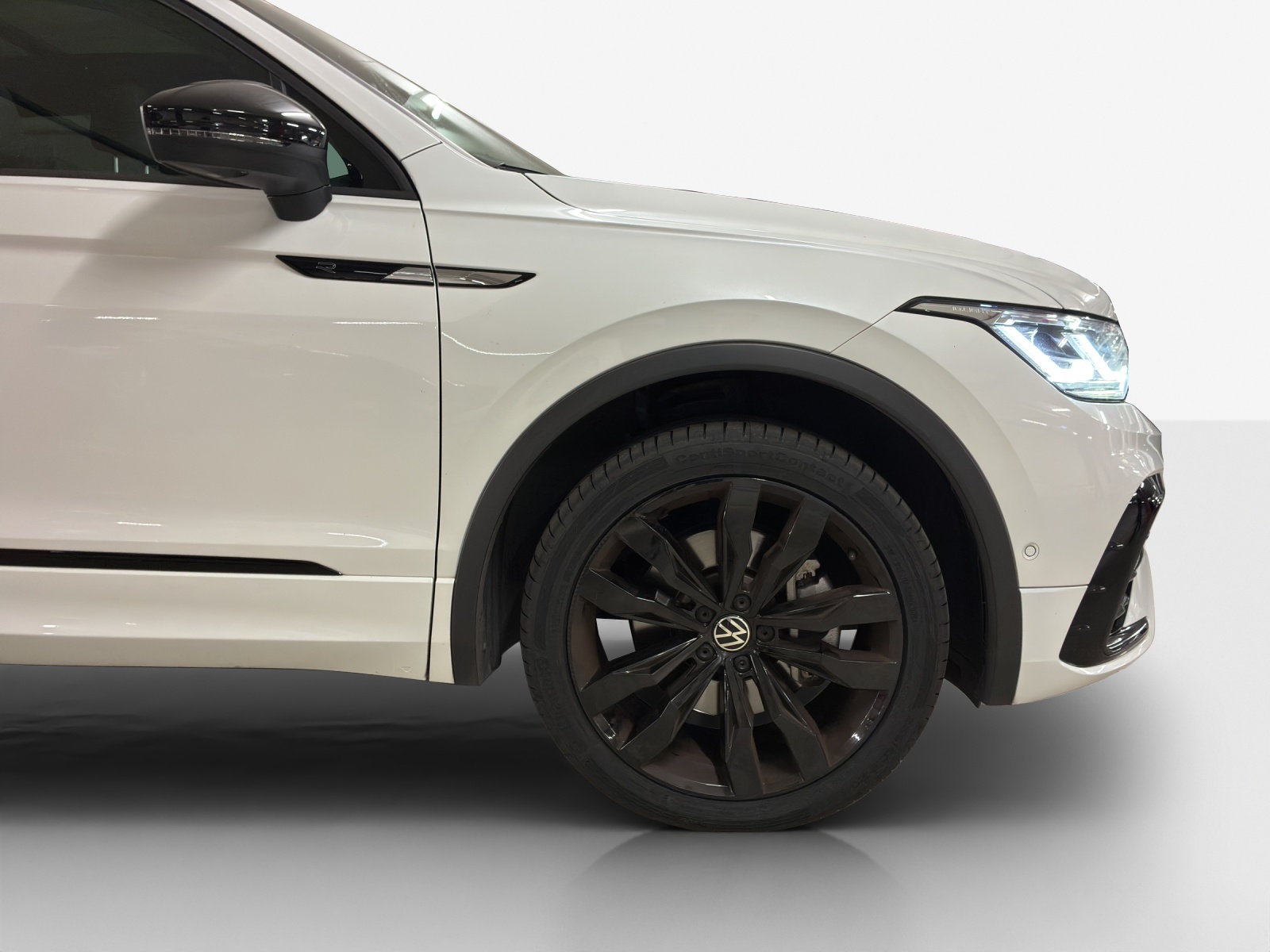 VW Tiguan 2.0TSI R-Line 4Motion DSG-image-13