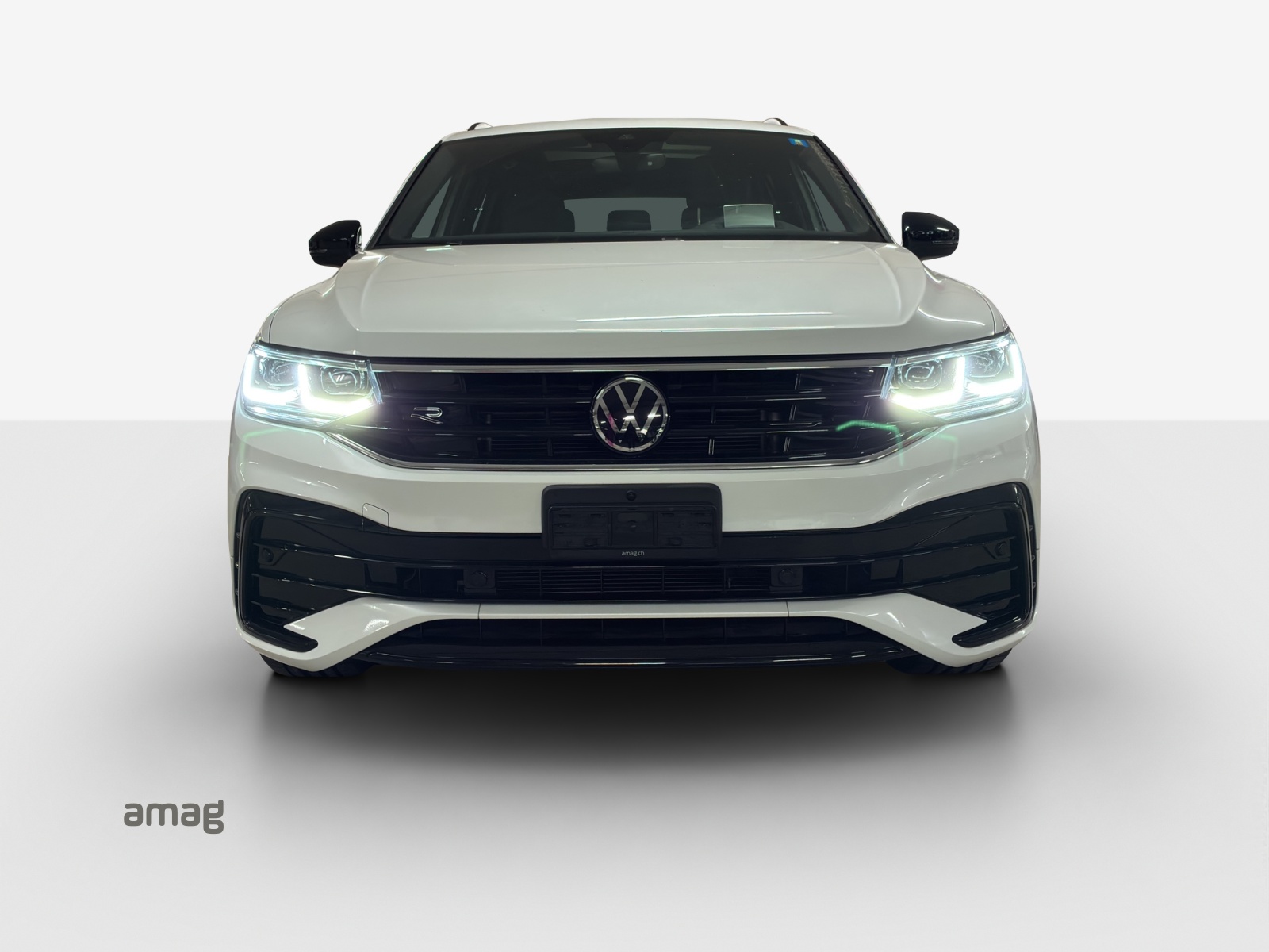 VW Tiguan 2.0TSI R-Line 4Motion DSG-image-6