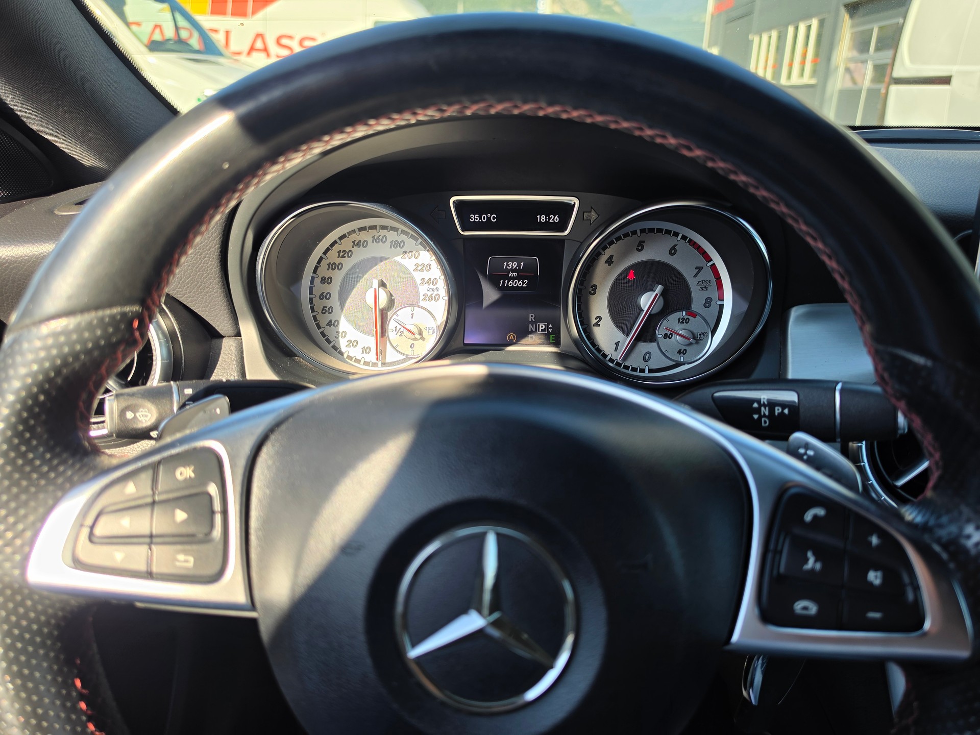 MERCEDES-BENZ CLA 200 AMG Line 7G-DCT-image-13