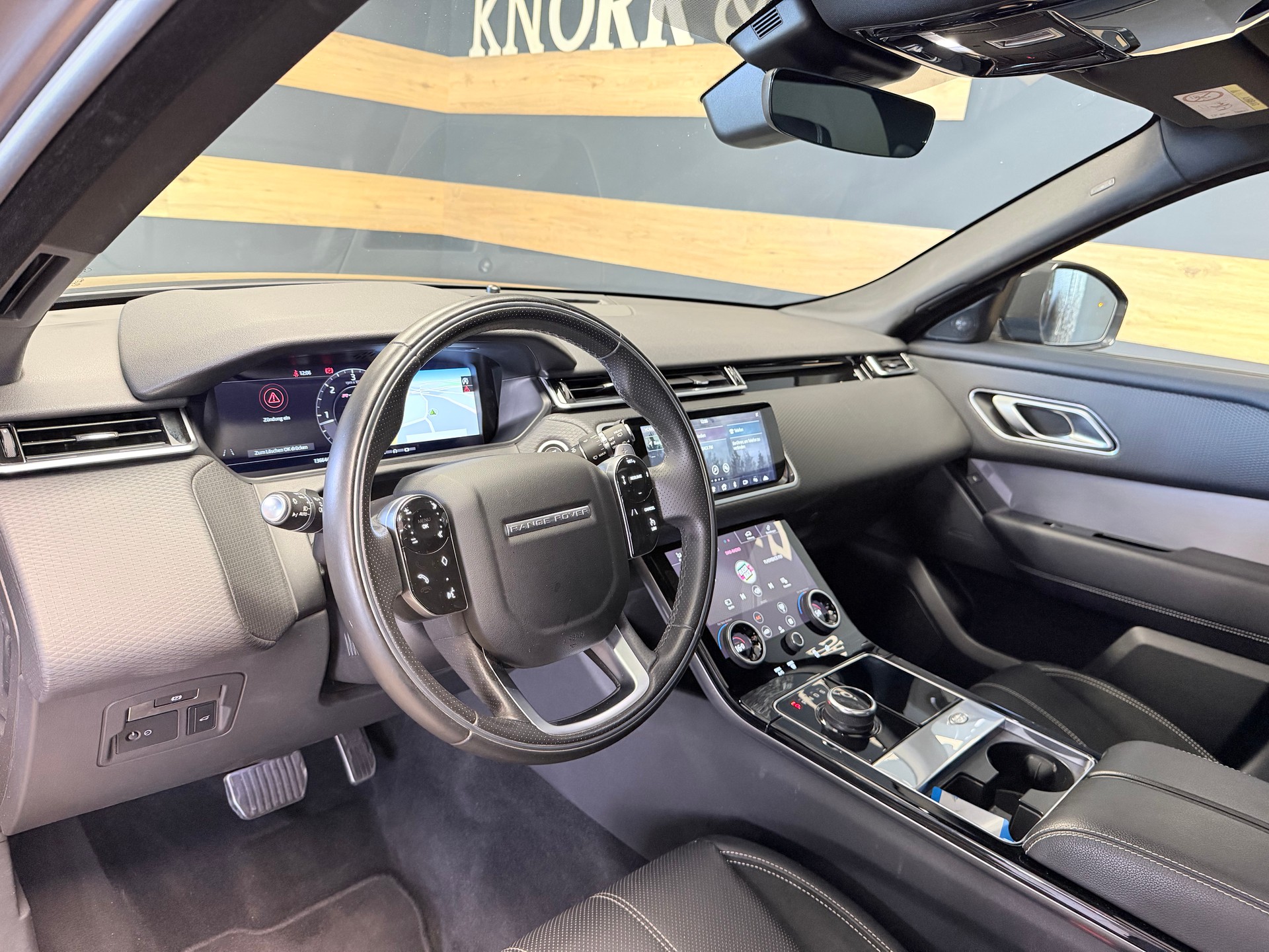 LAND ROVER Range Rover Velar R-Dynamic D 240 SE Automatic-image-10