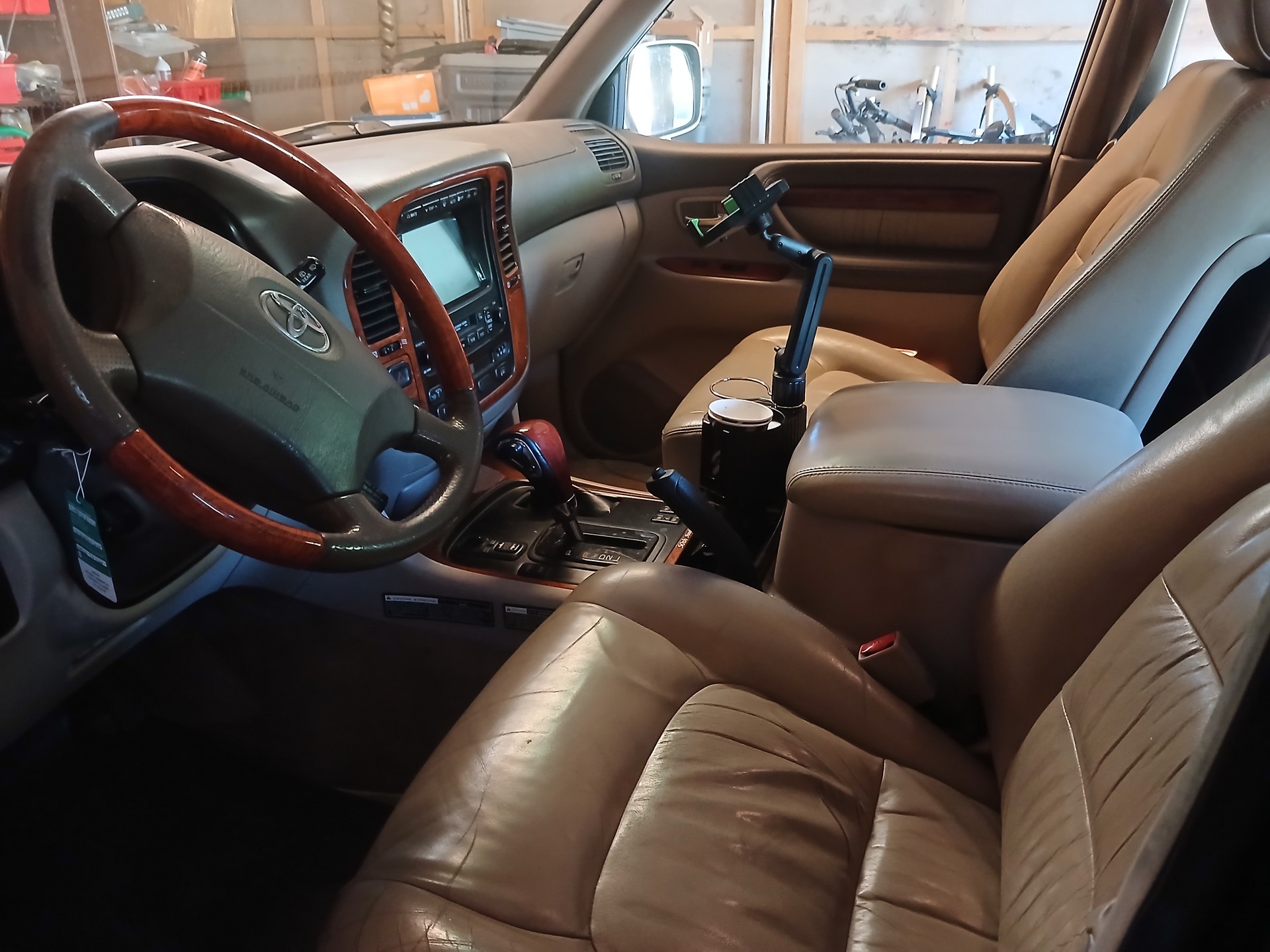 TOYOTA 4.2 TDI-I Super Saloon-image-12