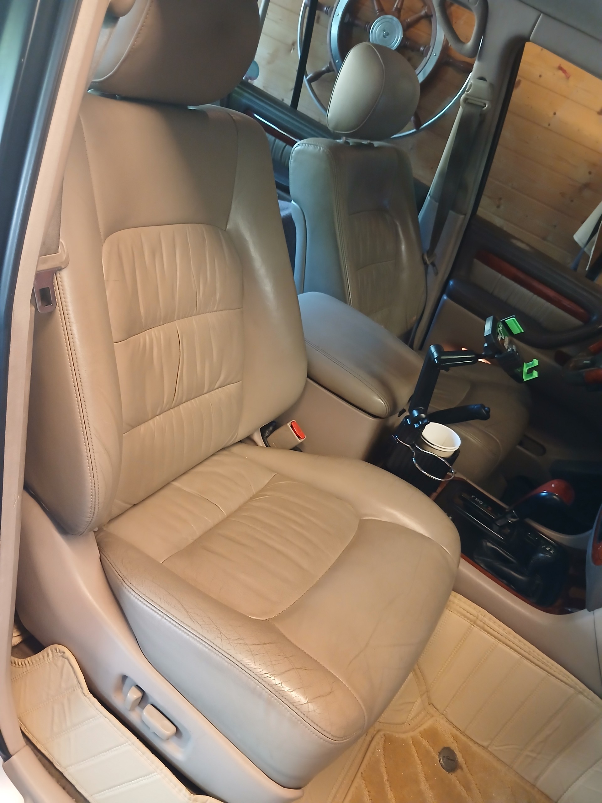 TOYOTA 4.2 TDI-I Super Saloon-image-9