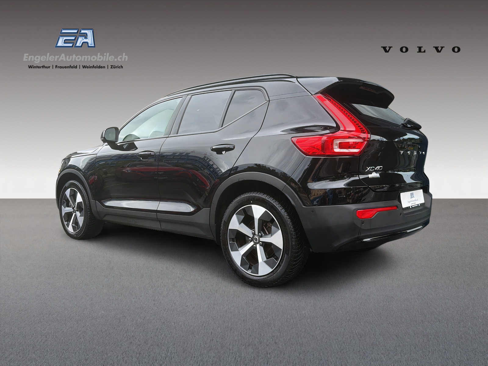 VOLVO XC40 2.0 B4 MH Plus Dark-image-3