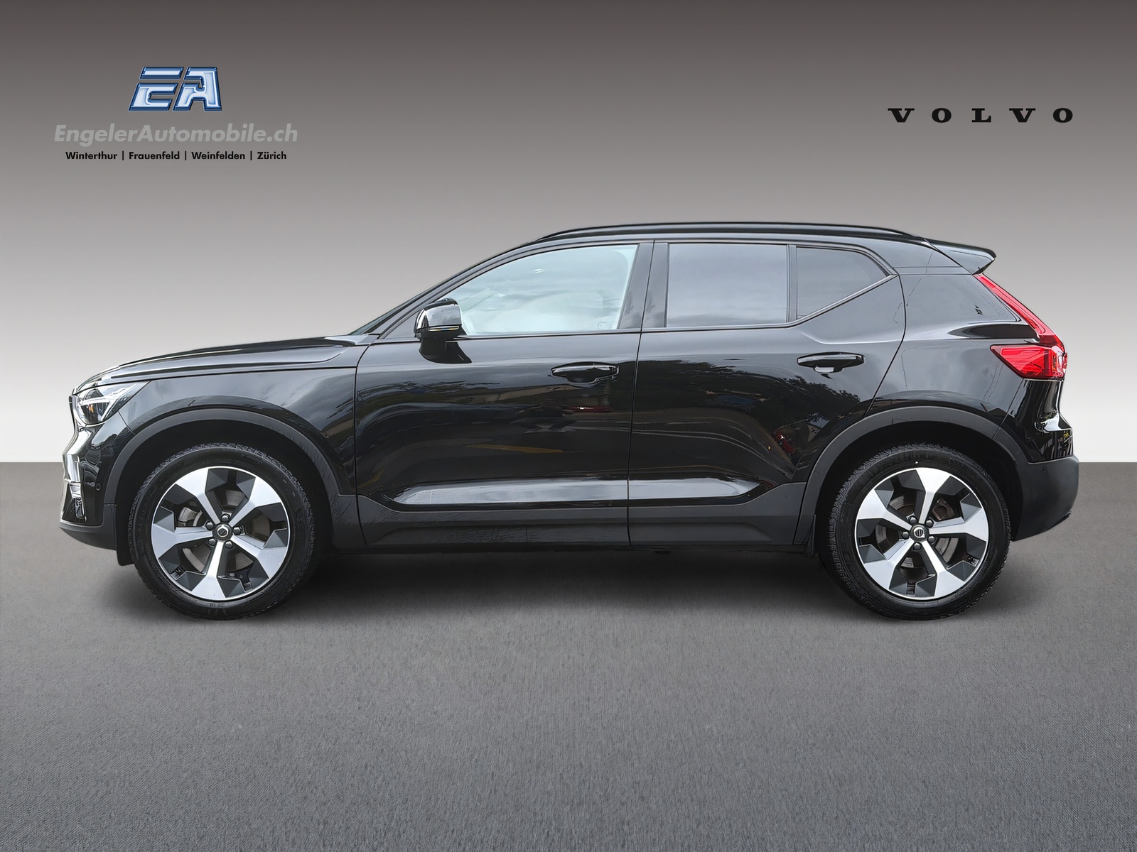 VOLVO XC40 2.0 B4 MH Plus Dark-image-2