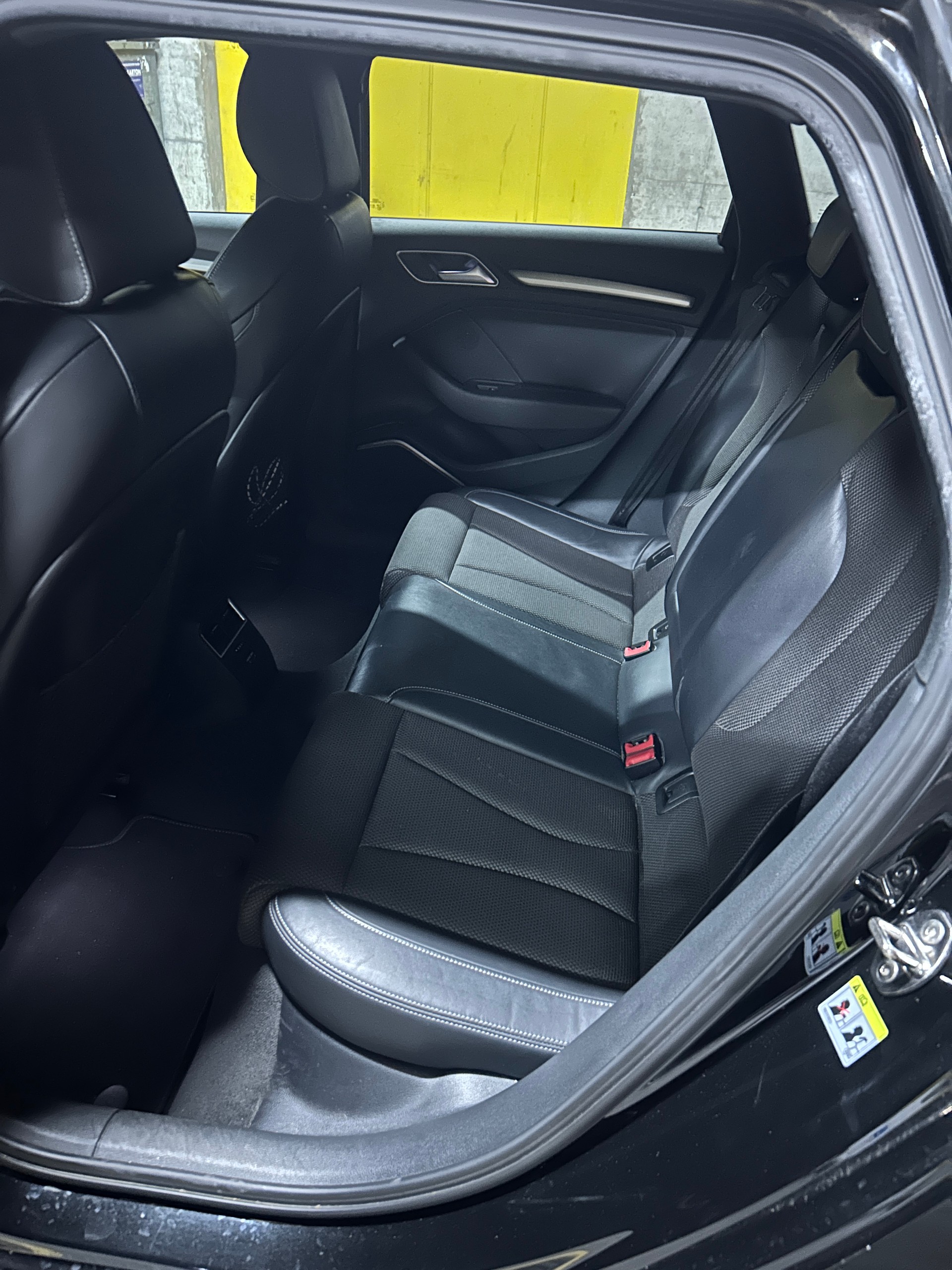 AUDI 1.5 35 TFSI S-Tronic-image-4