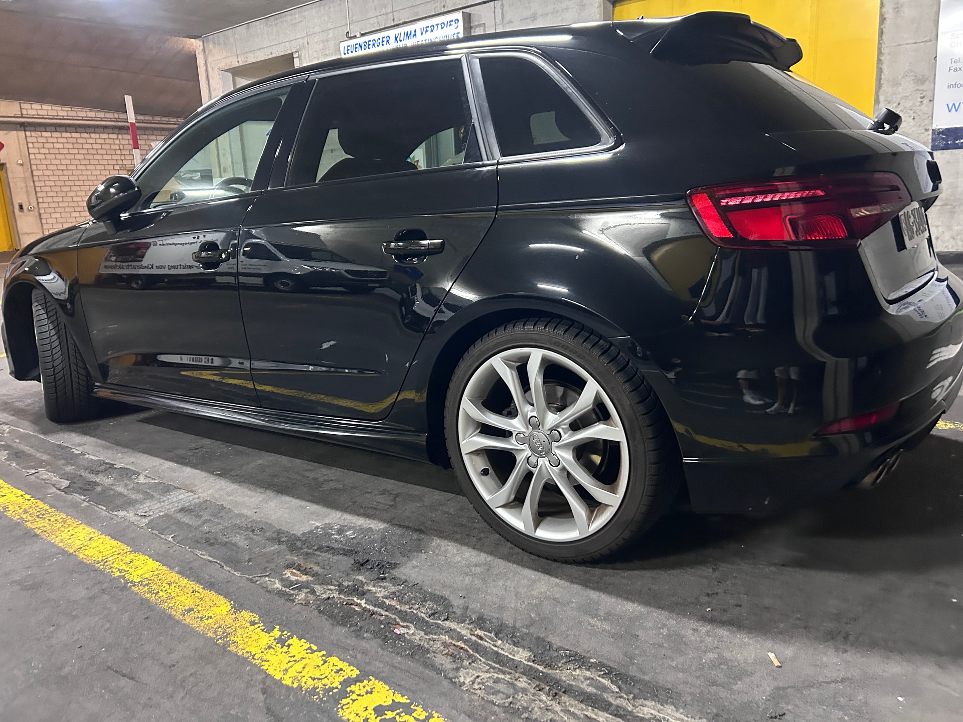 AUDI 1.5 35 TFSI S-Tronic-image-1