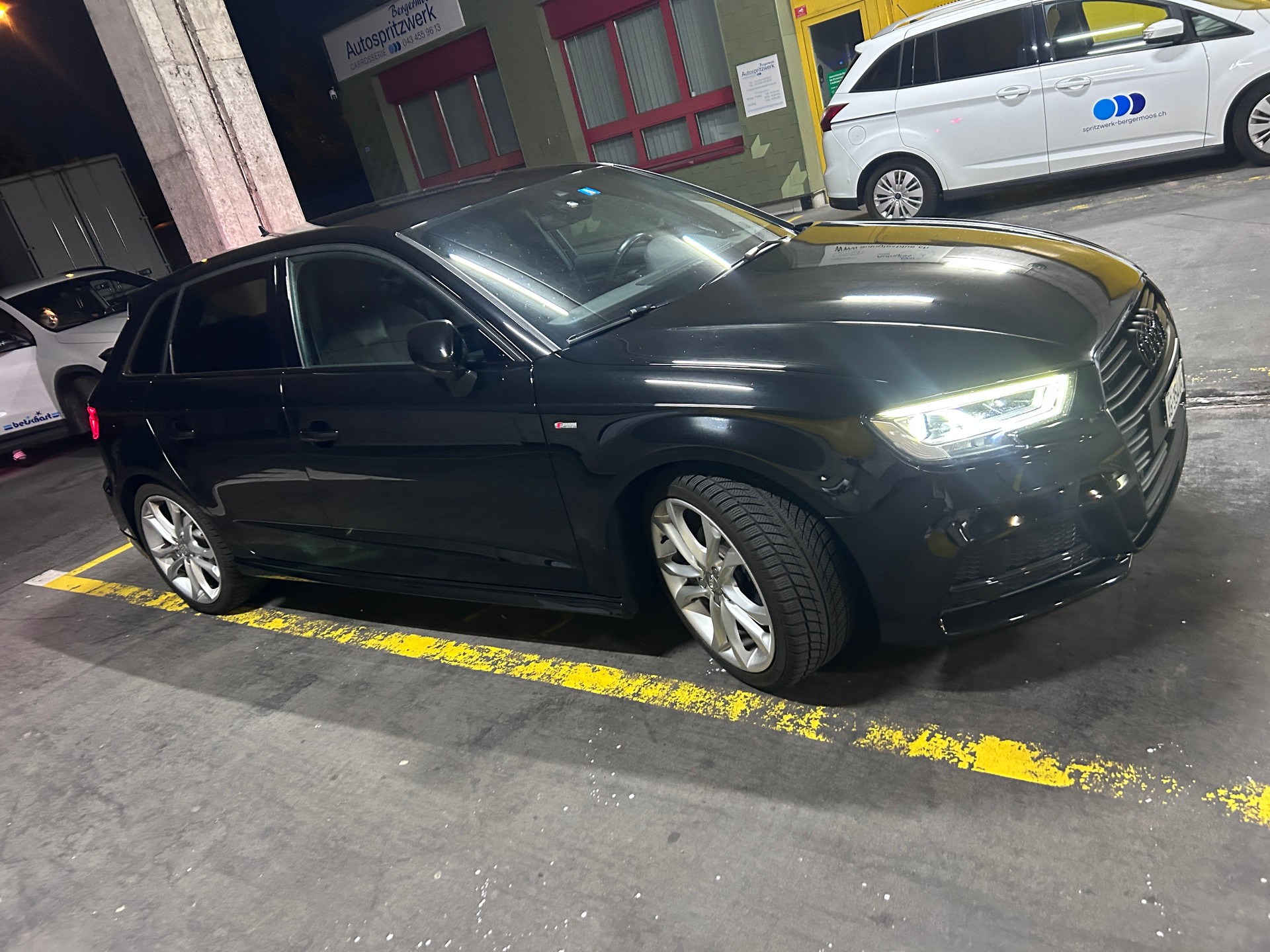 AUDI 1.5 35 TFSI S-Tronic-image-0