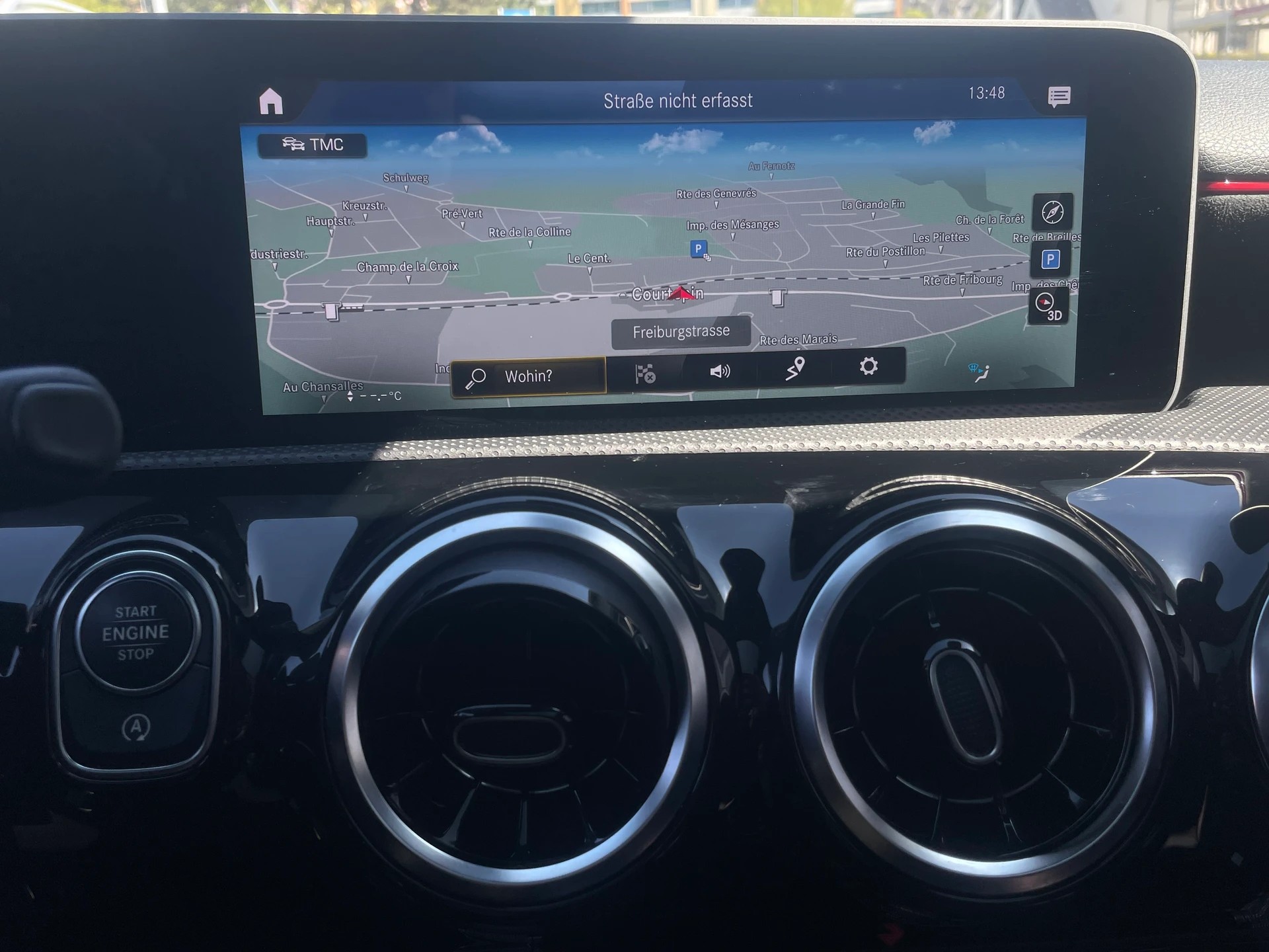 MERCEDES-BENZ A 250 AMG Line 7G-DCT-image-9
