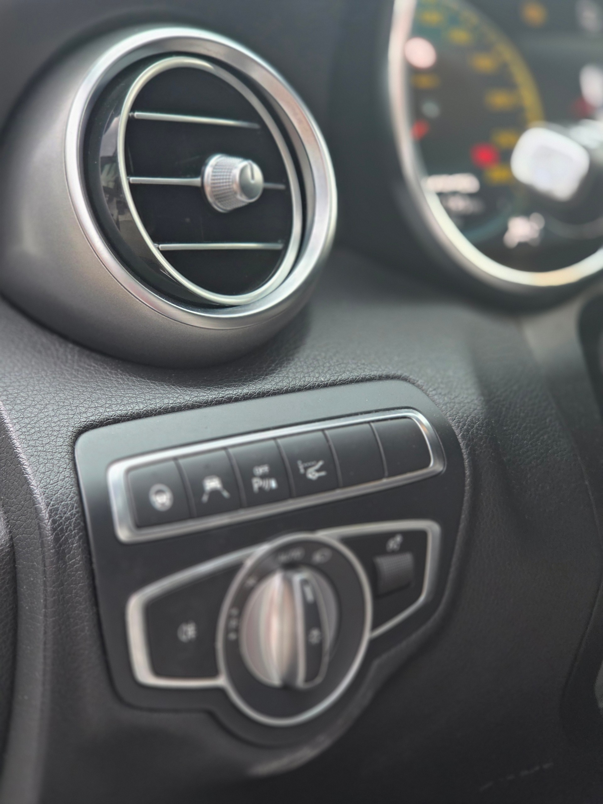 MERCEDES-BENZ C 43 AMG 4Matic 9G-Tronic-image-12