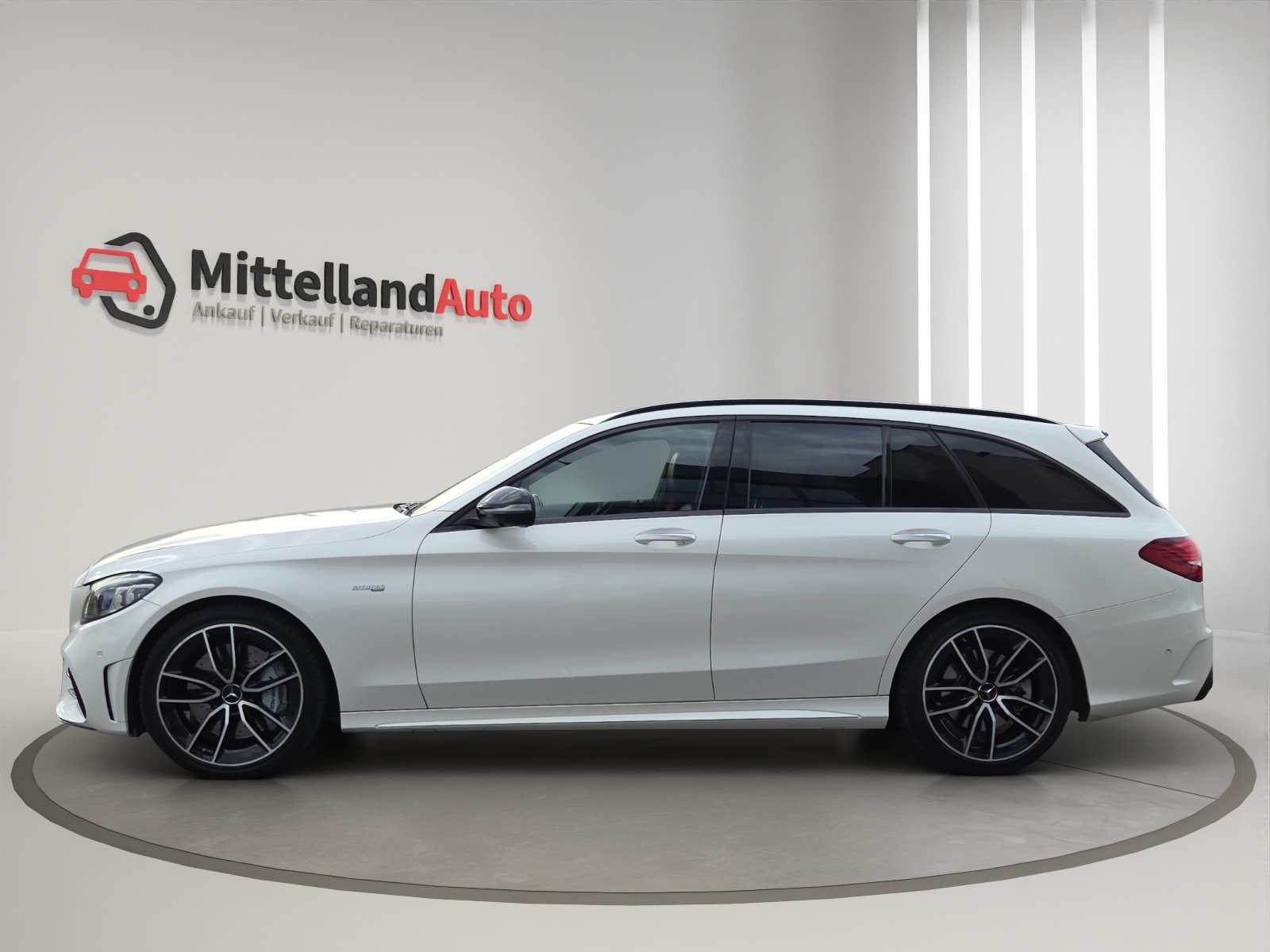 MERCEDES-BENZ C 43 AMG 4Matic 9G-Tronic-image-4