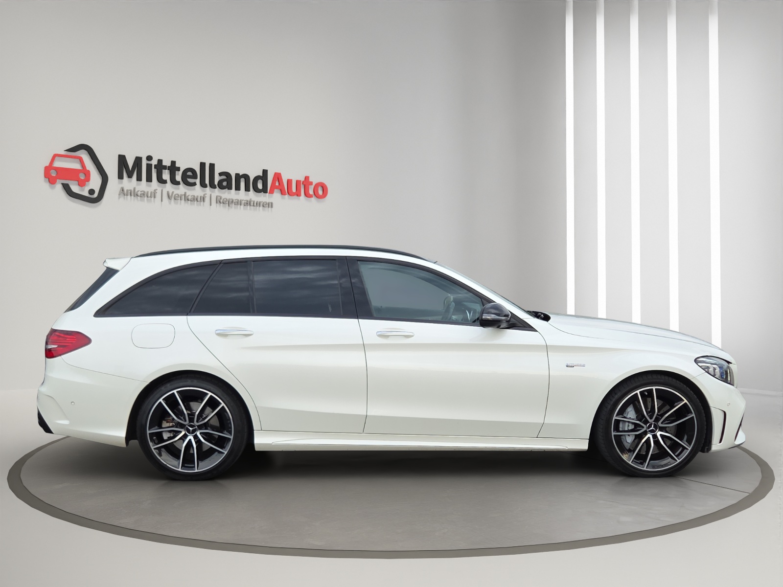 MERCEDES-BENZ C 43 AMG 4Matic 9G-Tronic-showroom-element-3