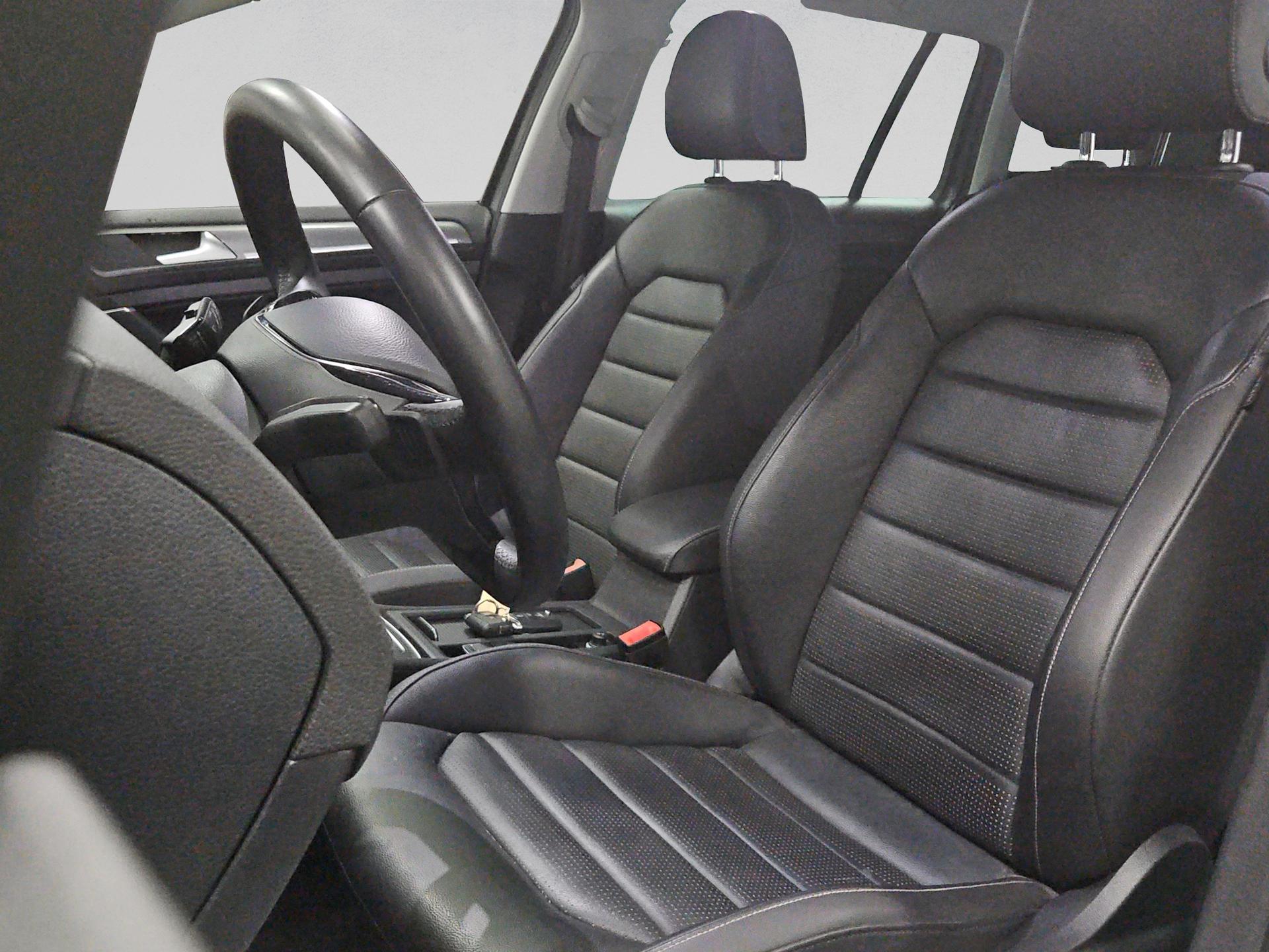 VW Golf 2.0 TDI Alltrack 4Motion DSG-image-8